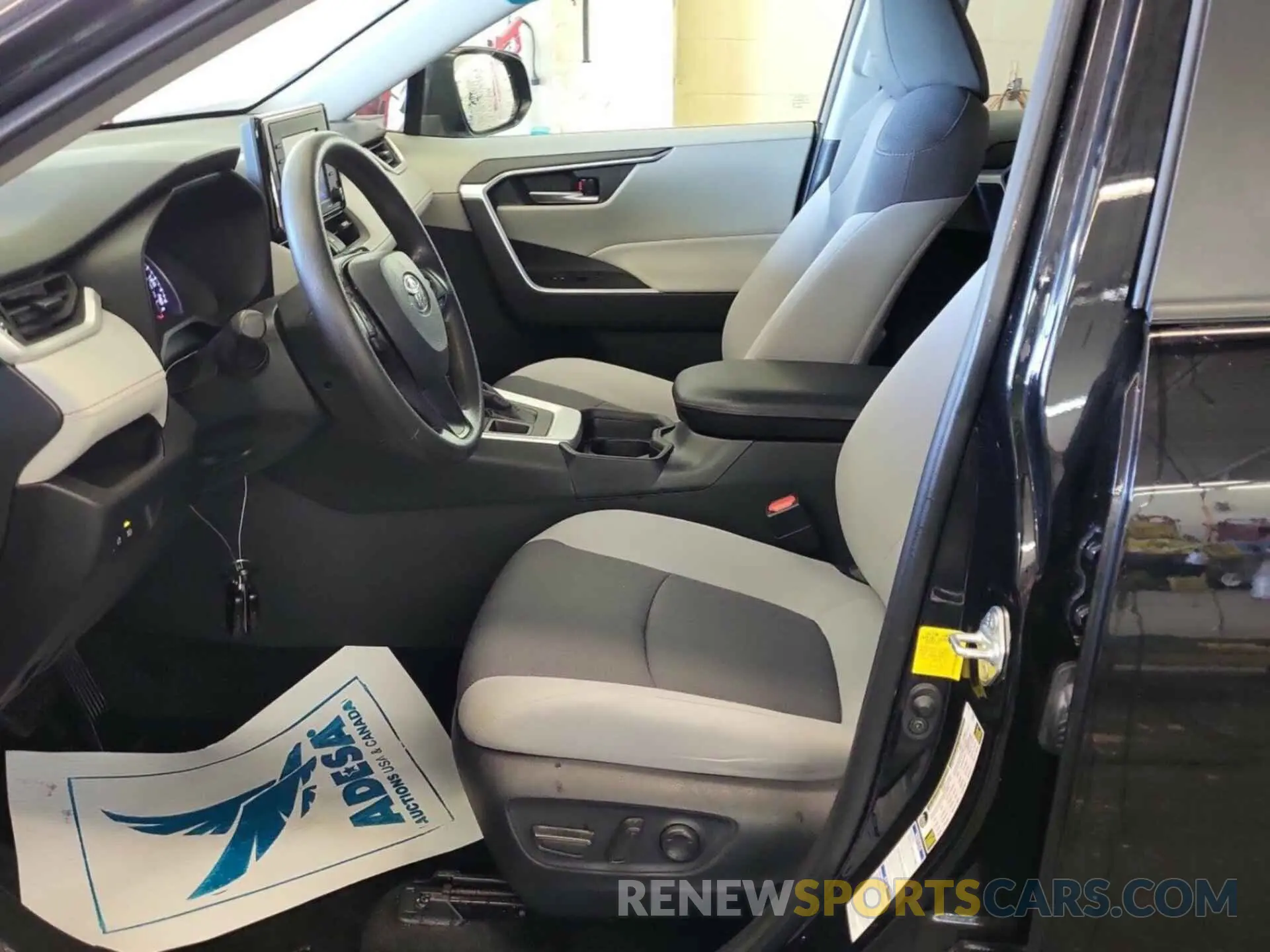 11 fotografías del automóvil dañado 2T3P1RFVXMW206169 TOYOTA RAV4 2021