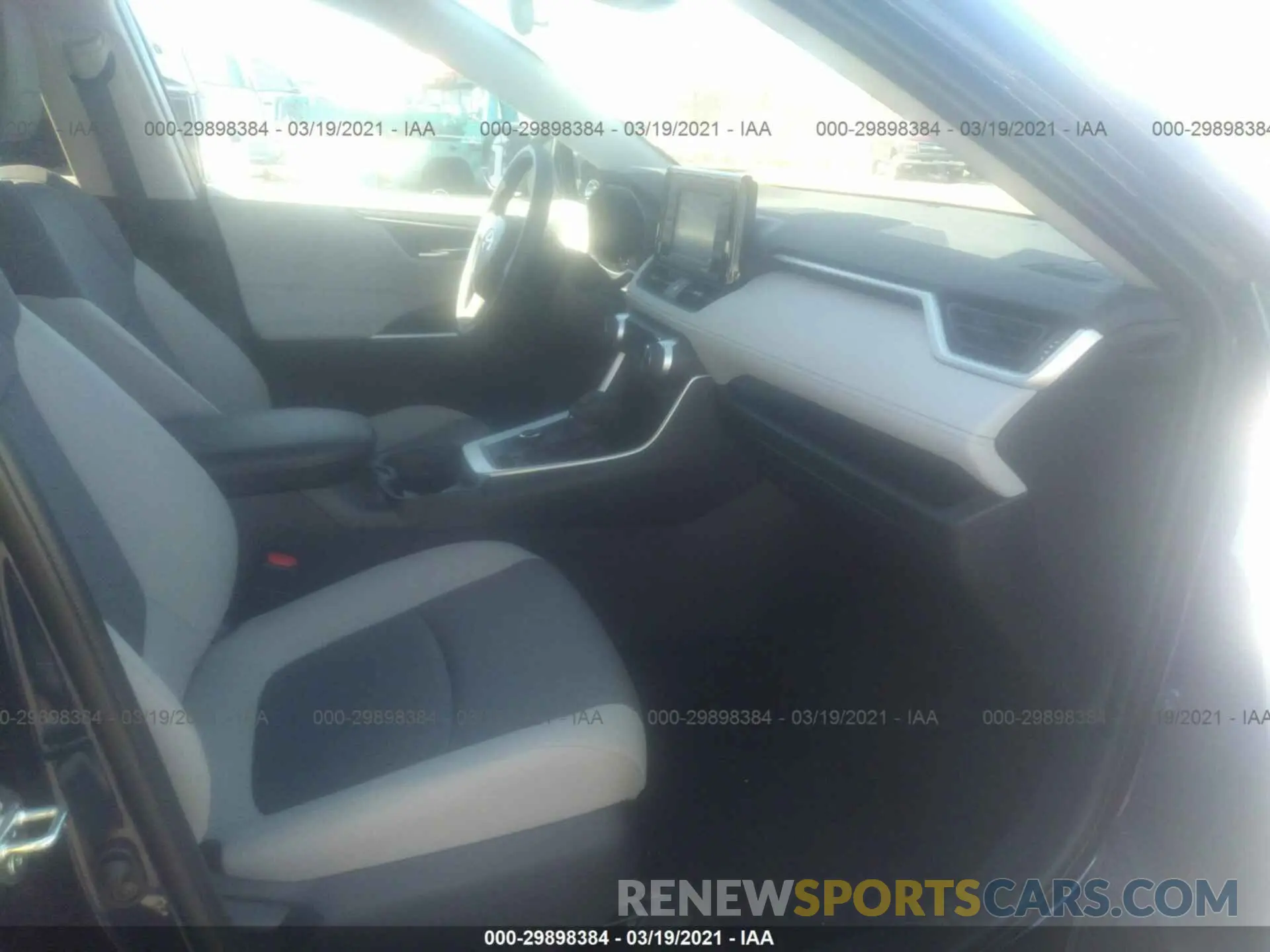 5 fotografías del automóvil dañado 2T3R6RFV7MW014976 TOYOTA RAV4 2021