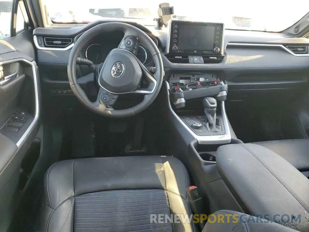 8 fotografías del automóvil dañado 2T3RWRFV7MW123857 TOYOTA RAV4 2021