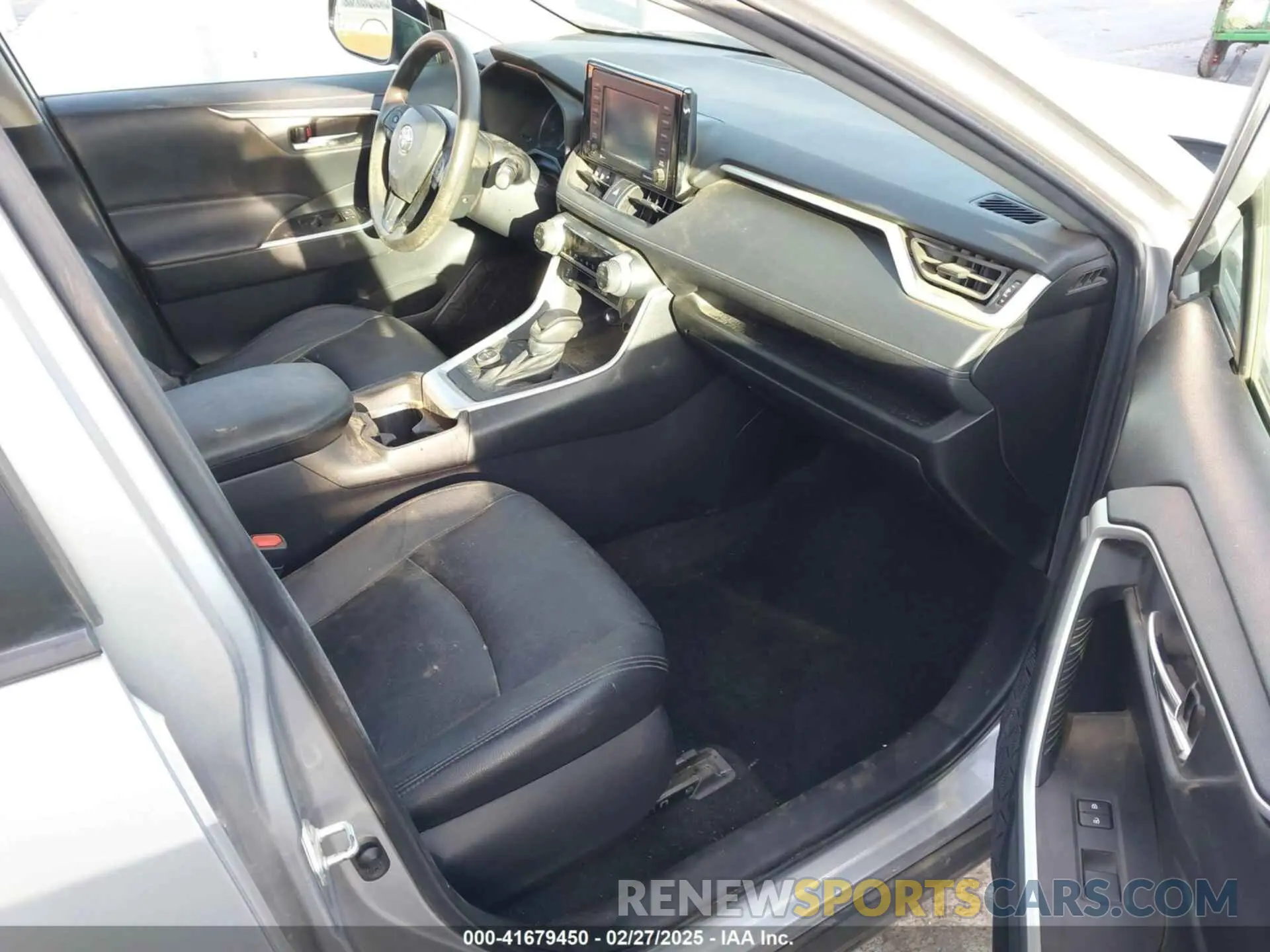 5 fotografías del automóvil dañado 2T3RWRFVXMW118877 TOYOTA RAV4 2021
