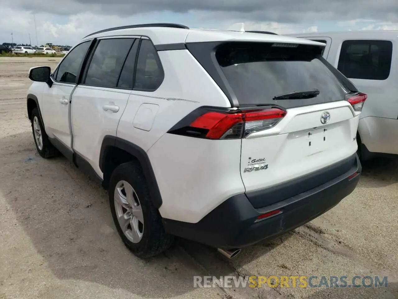 3 fotografías del automóvil dañado 2T3W1RFV0MC093524 TOYOTA RAV4 2021