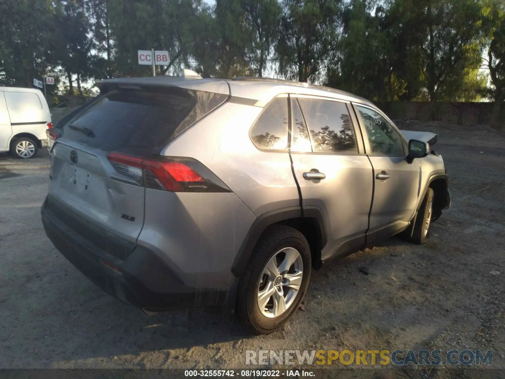 4 fotografías del automóvil dañado 2T3W1RFV0MC094818 TOYOTA RAV4 2021