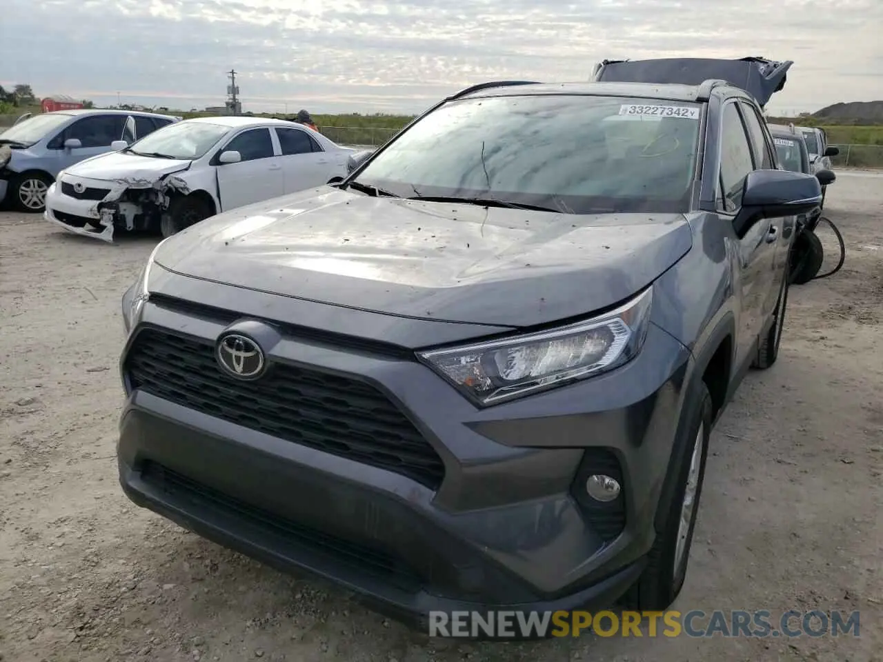 2 fotografías del automóvil dañado 2T3W1RFV0MC118017 TOYOTA RAV4 2021