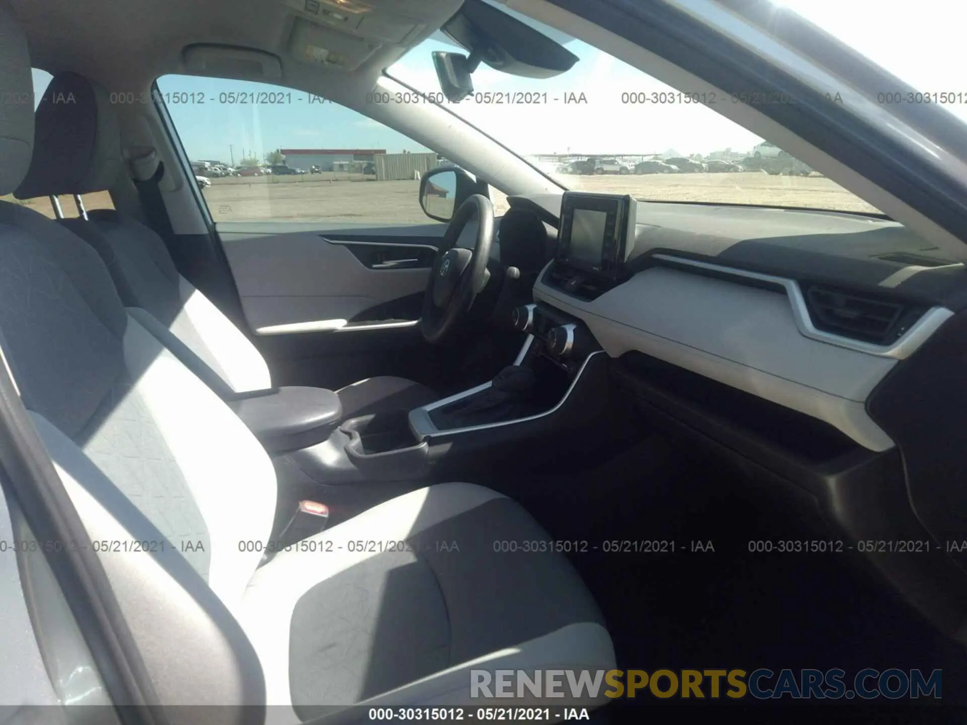 5 fotografías del automóvil dañado 2T3W1RFV0MC129700 TOYOTA RAV4 2021