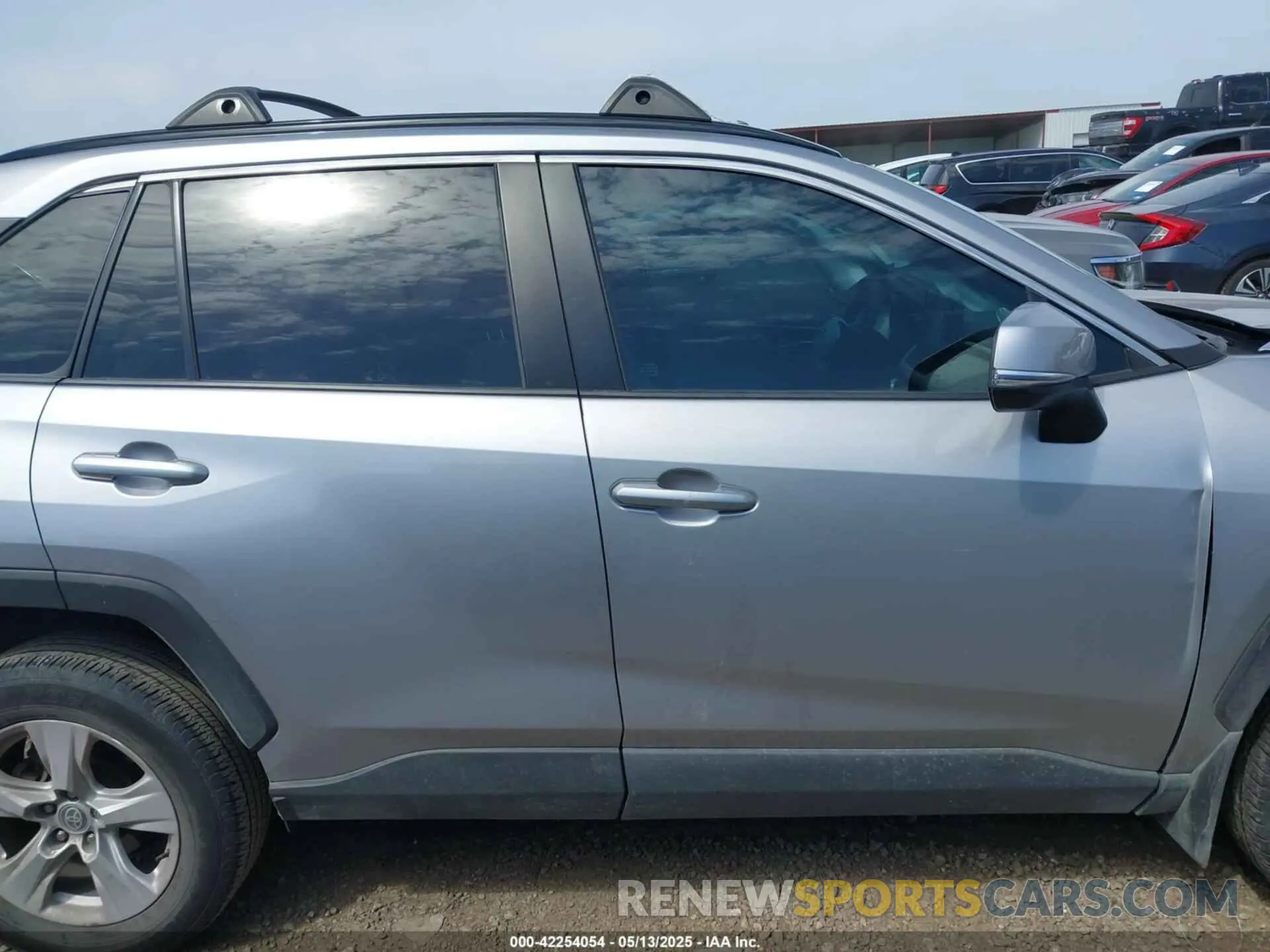 14 fotografías del automóvil dañado 2T3W1RFV0MC145153 TOYOTA RAV4 2021