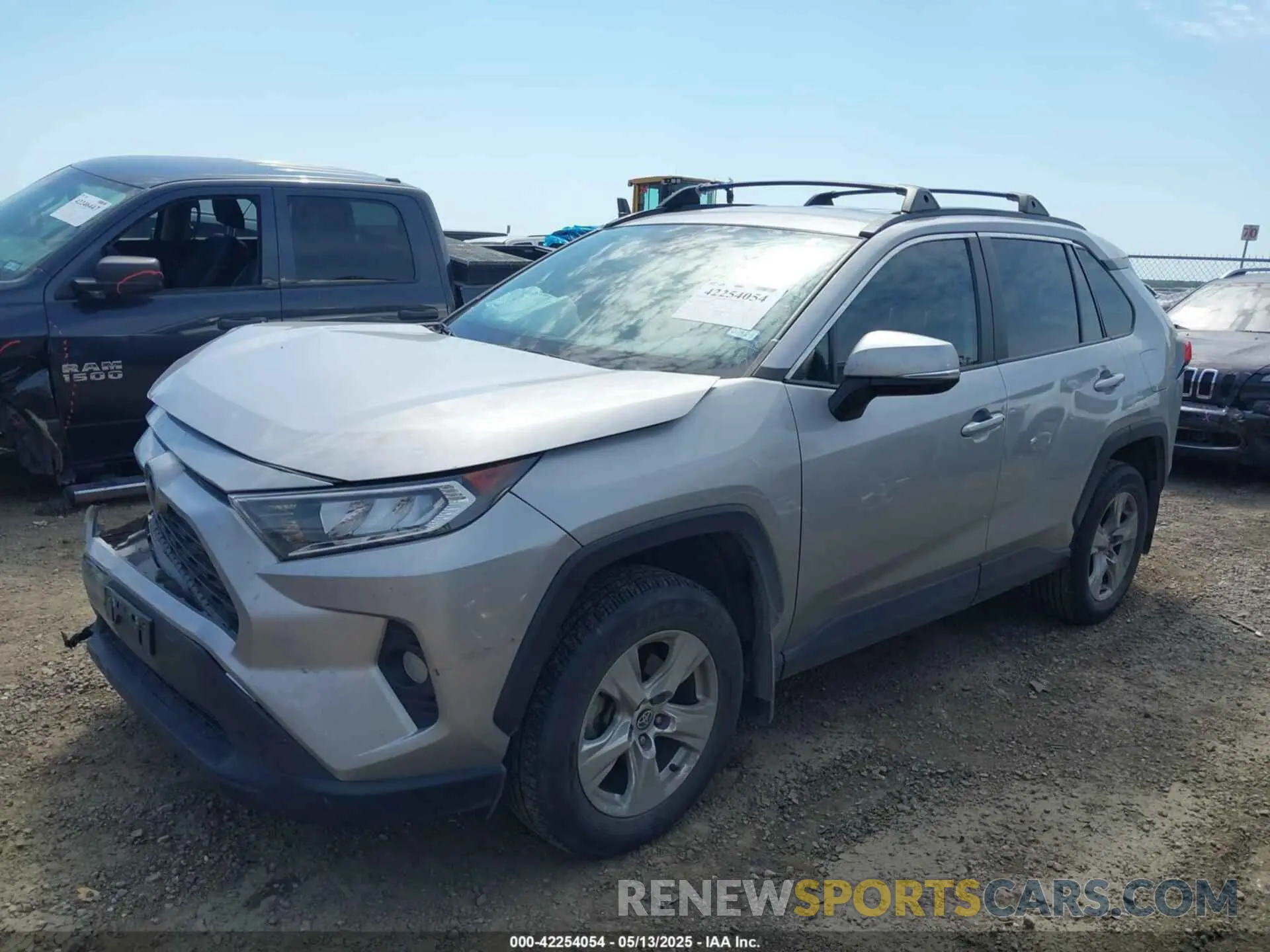 2 fotografías del automóvil dañado 2T3W1RFV0MC145153 TOYOTA RAV4 2021
