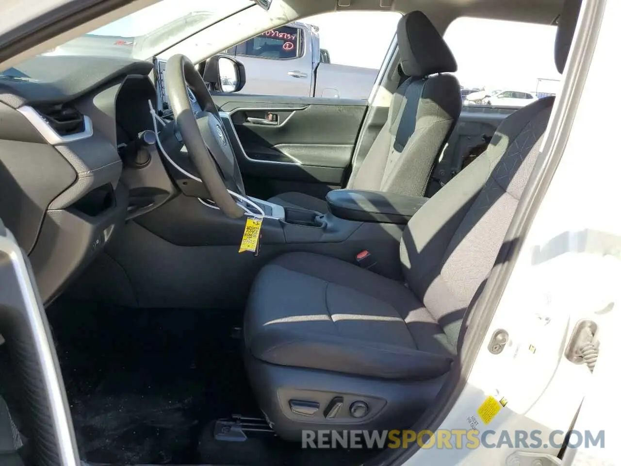 7 fotografías del automóvil dañado 2T3W1RFV0MC147906 TOYOTA RAV4 2021