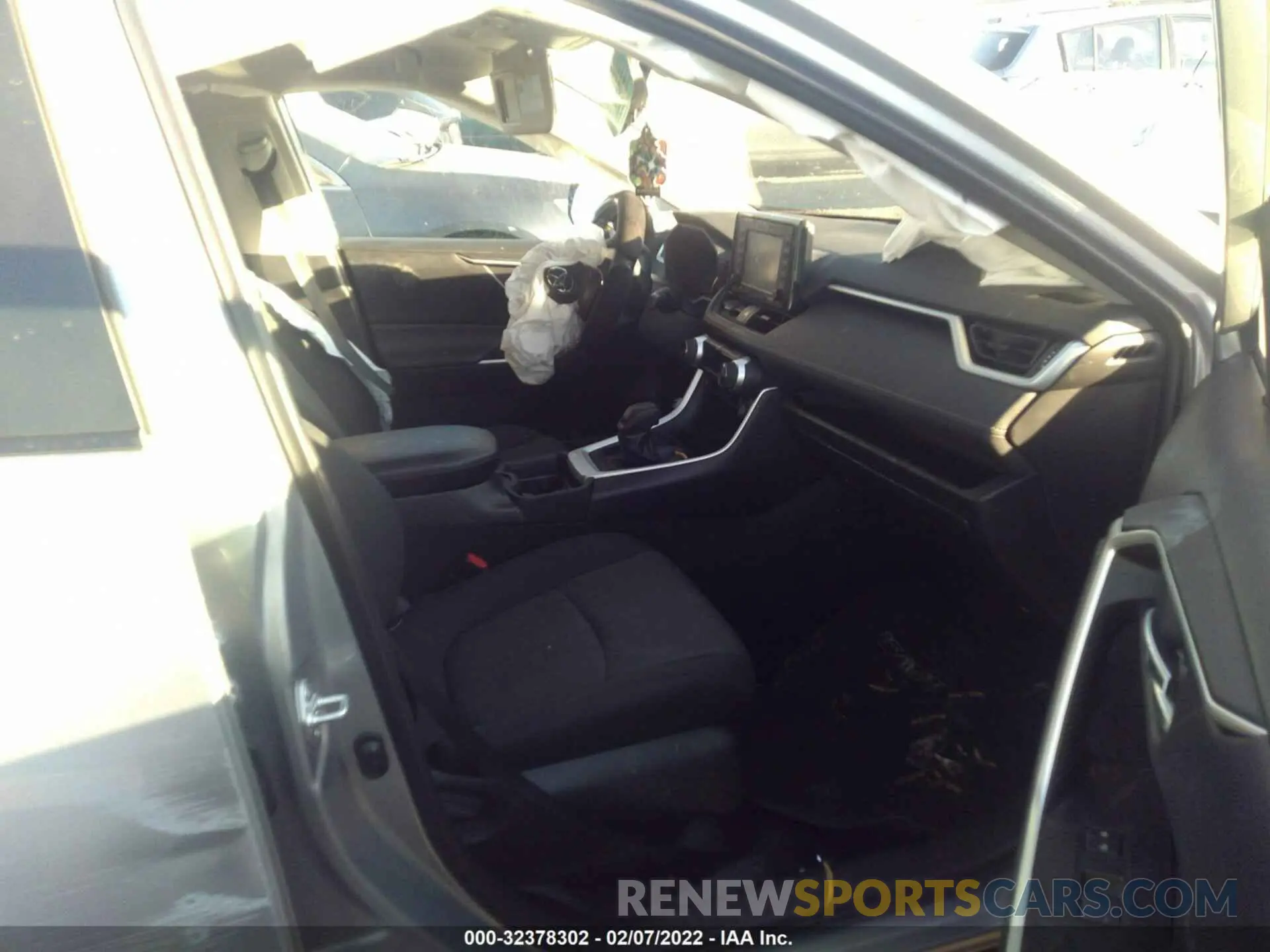 5 fotografías del automóvil dañado 2T3W1RFV0MC148733 TOYOTA RAV4 2021