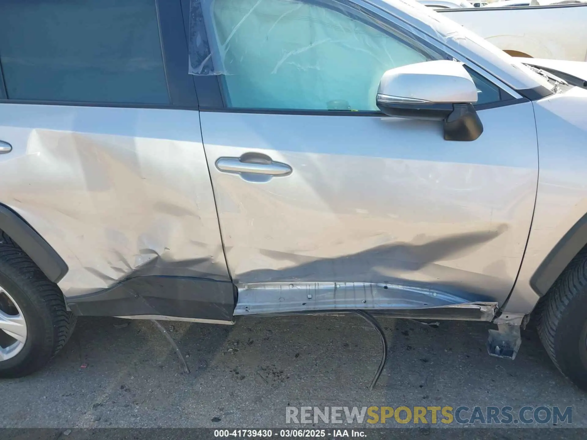 13 fotografías del automóvil dañado 2T3W1RFV0MW104858 TOYOTA RAV4 2021