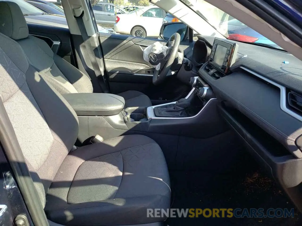 5 fotografías del automóvil dañado 2T3W1RFV0MW137293 TOYOTA RAV4 2021