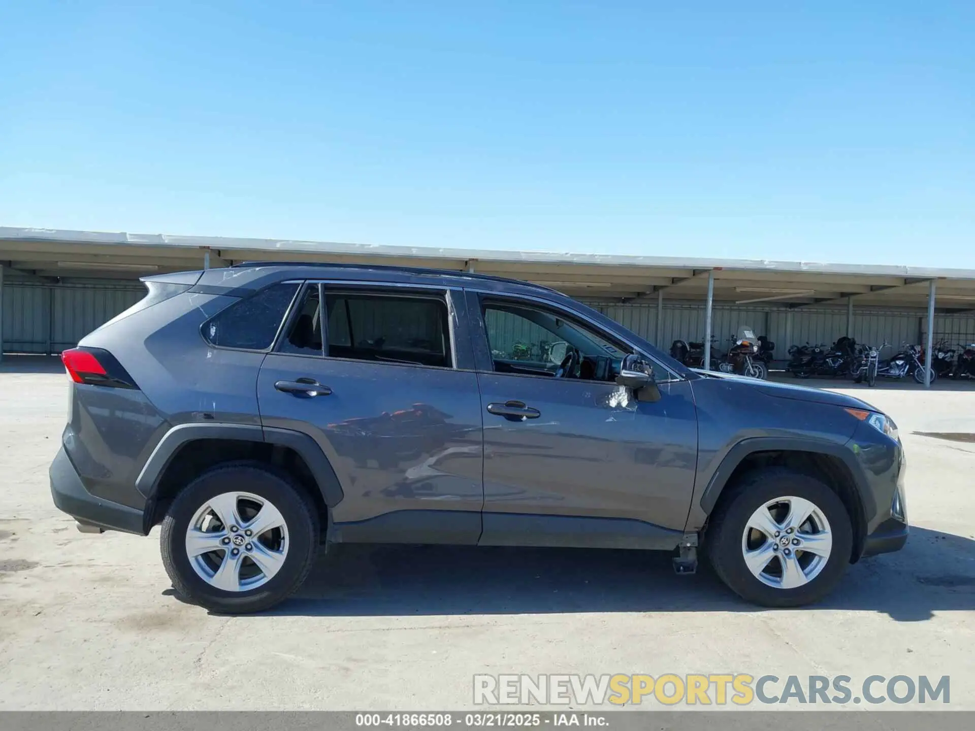 13 fotografías del automóvil dañado 2T3W1RFV1MW137173 TOYOTA RAV4 2021