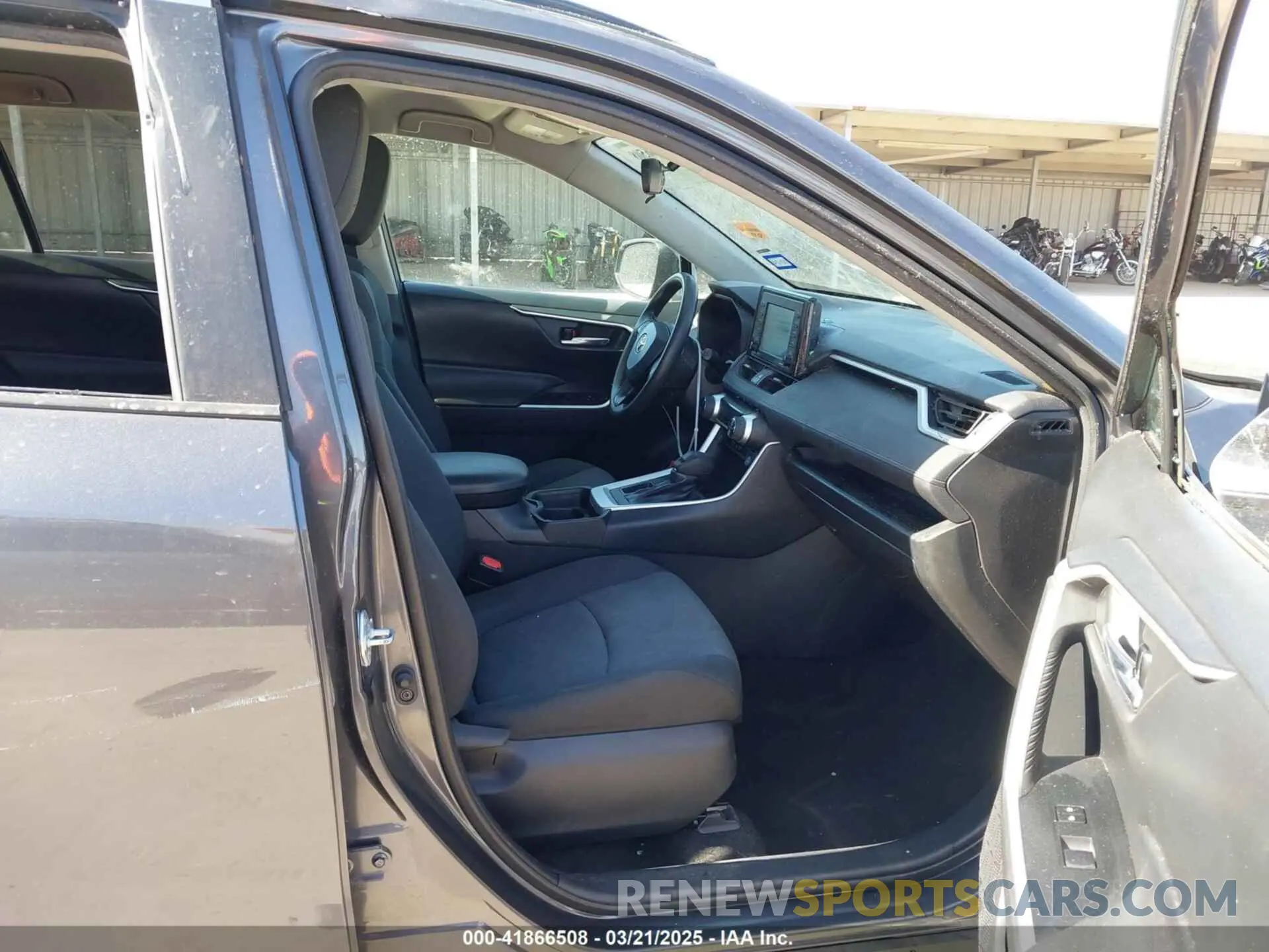 5 fotografías del automóvil dañado 2T3W1RFV1MW137173 TOYOTA RAV4 2021