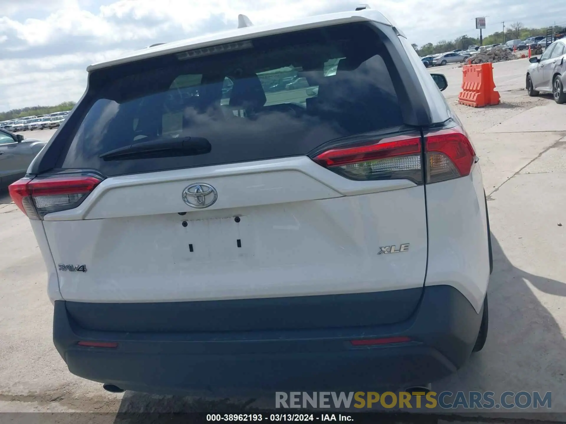 16 fotografías del automóvil dañado 2T3W1RFV2MC125809 TOYOTA RAV4 2021