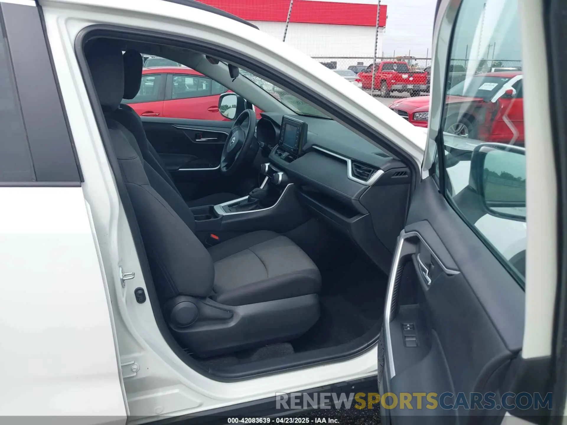 5 fotografías del automóvil dañado 2T3W1RFV2MC159586 TOYOTA RAV4 2021