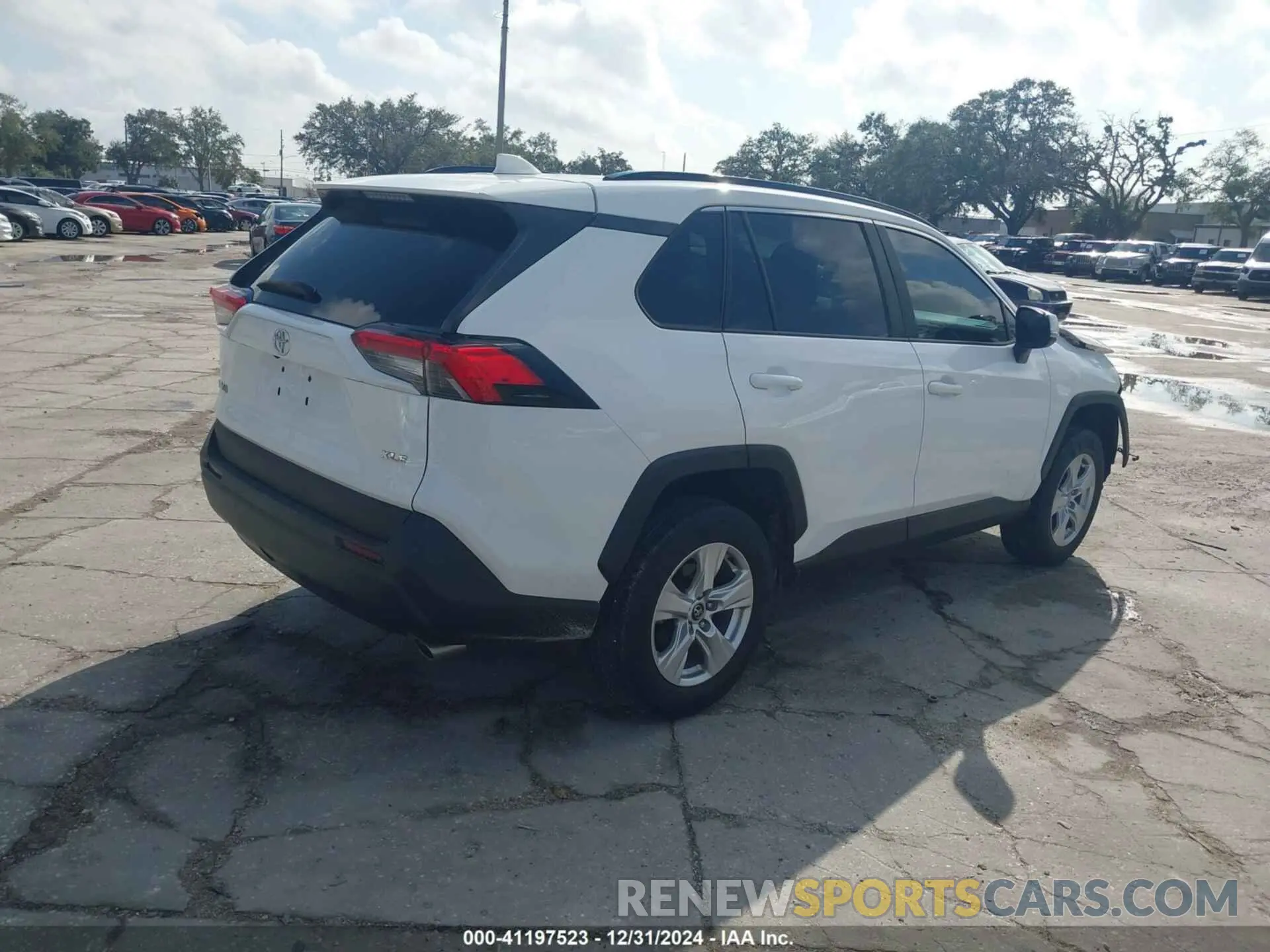 4 fotografías del automóvil dañado 2T3W1RFV2MW124755 TOYOTA RAV4 2021