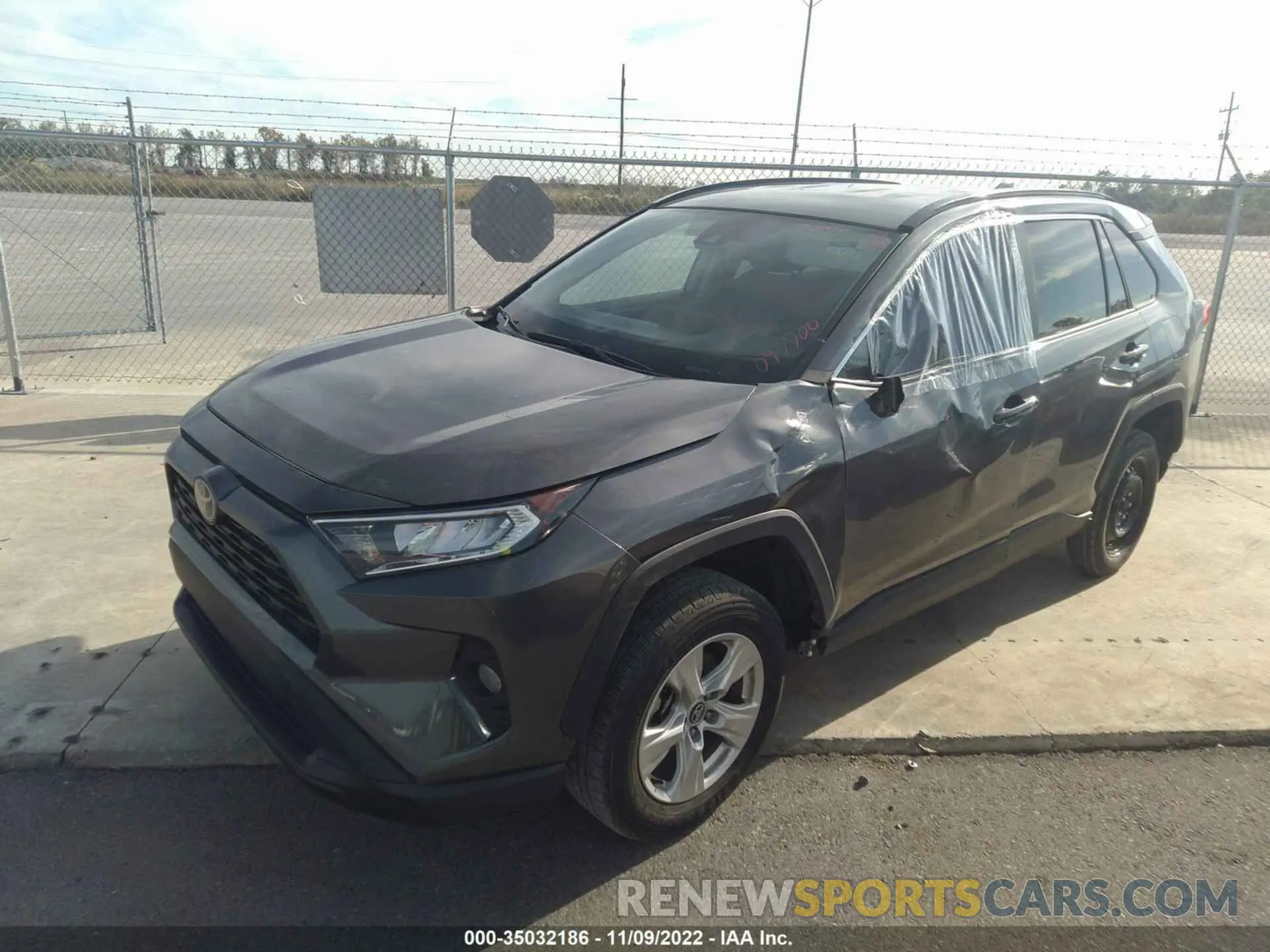 2 fotografías del automóvil dañado 2T3W1RFV3MC097700 TOYOTA RAV4 2021