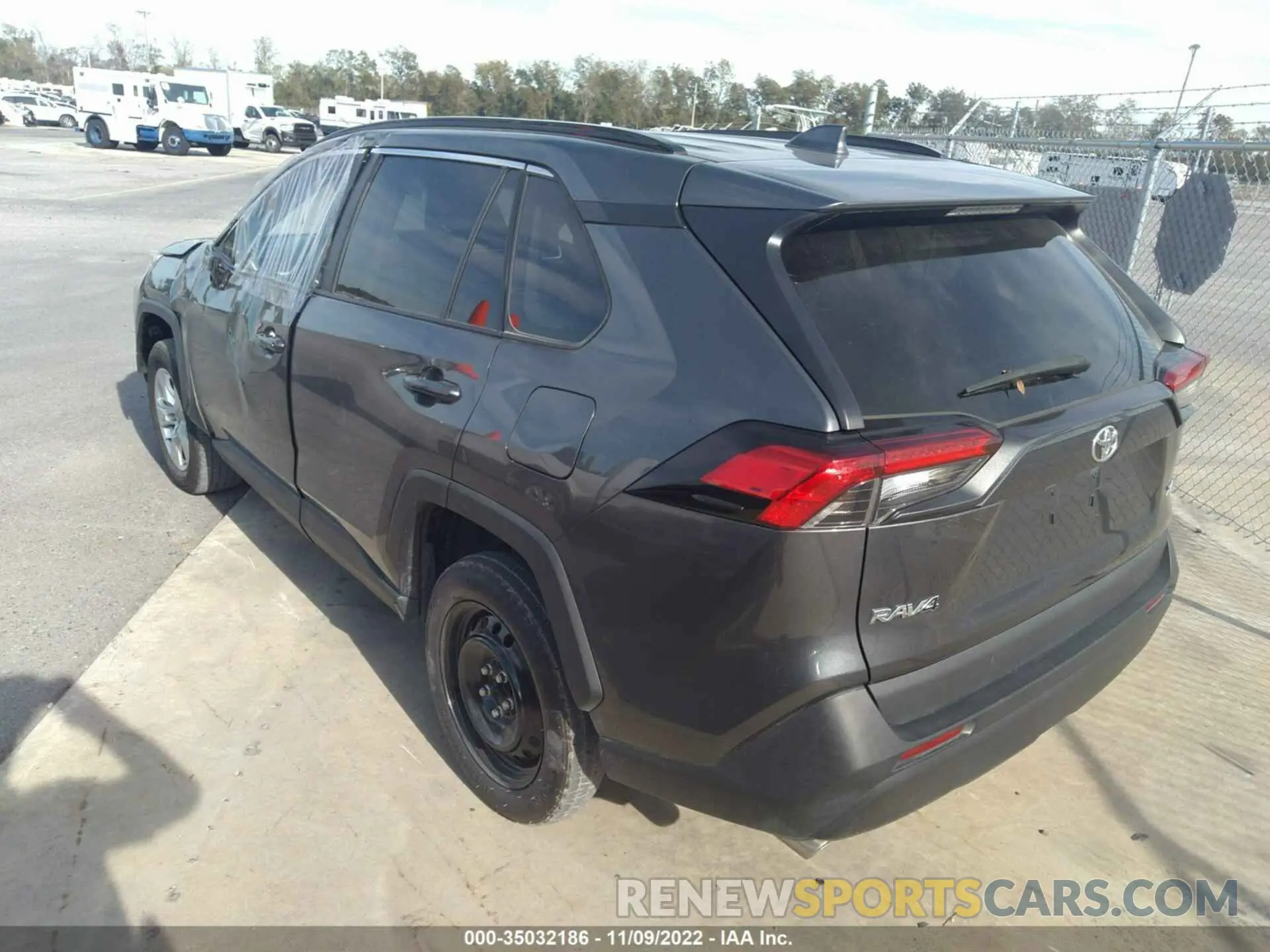 3 fotografías del automóvil dañado 2T3W1RFV3MC097700 TOYOTA RAV4 2021