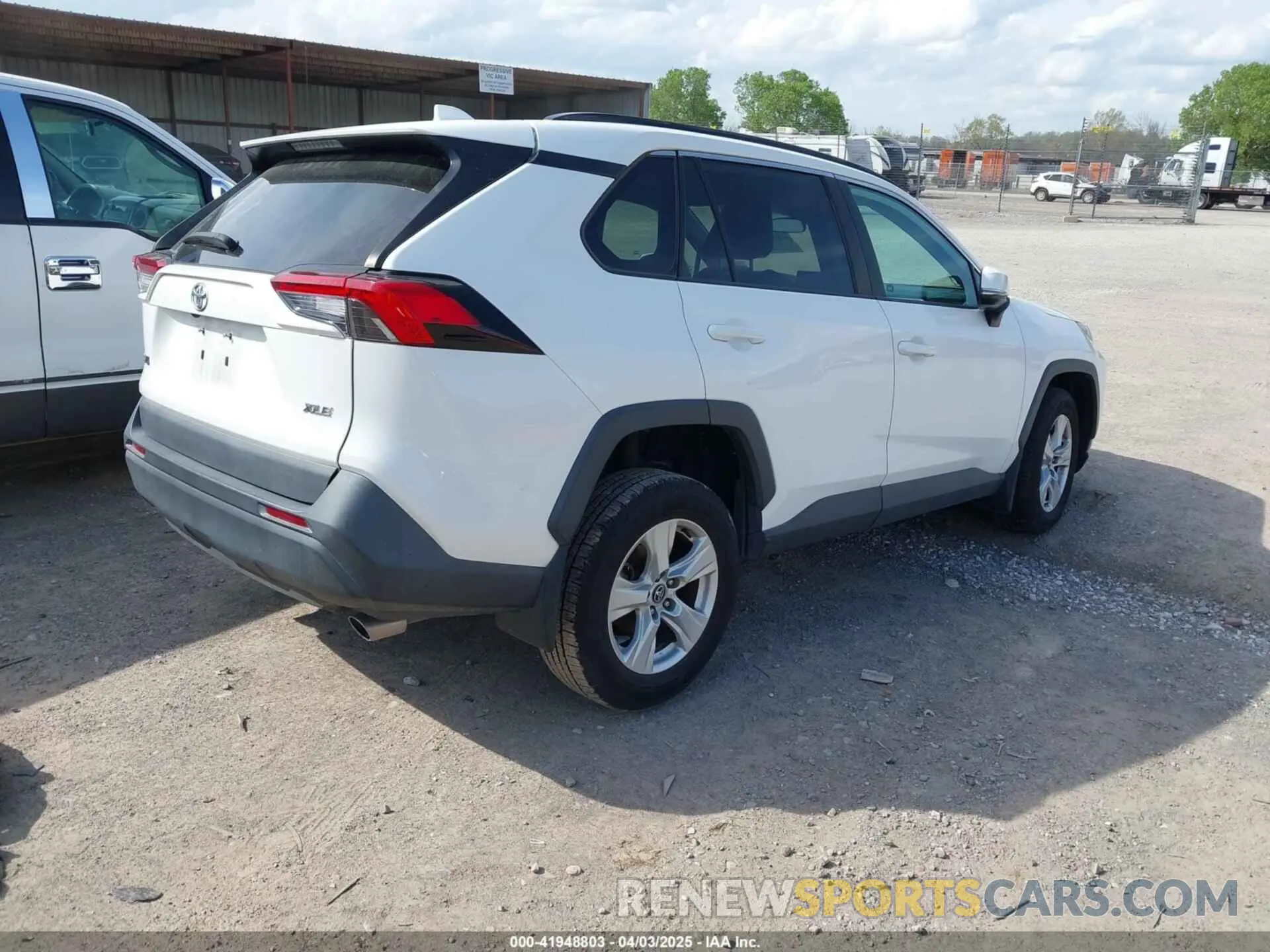 4 fotografías del automóvil dañado 2T3W1RFV3MC104192 TOYOTA RAV4 2021