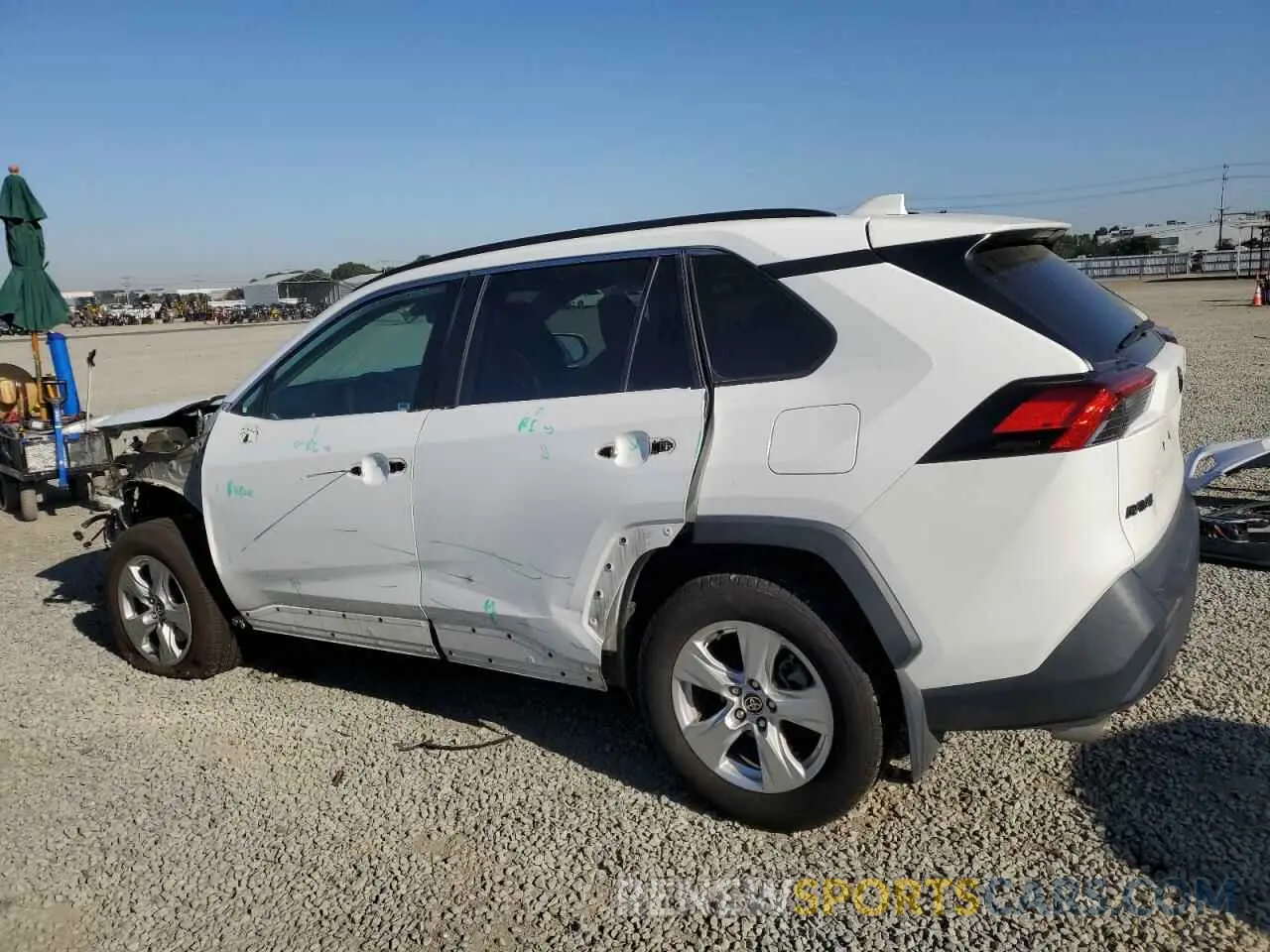 2 fotografías del automóvil dañado 2T3W1RFV3MC152047 TOYOTA RAV4 2021