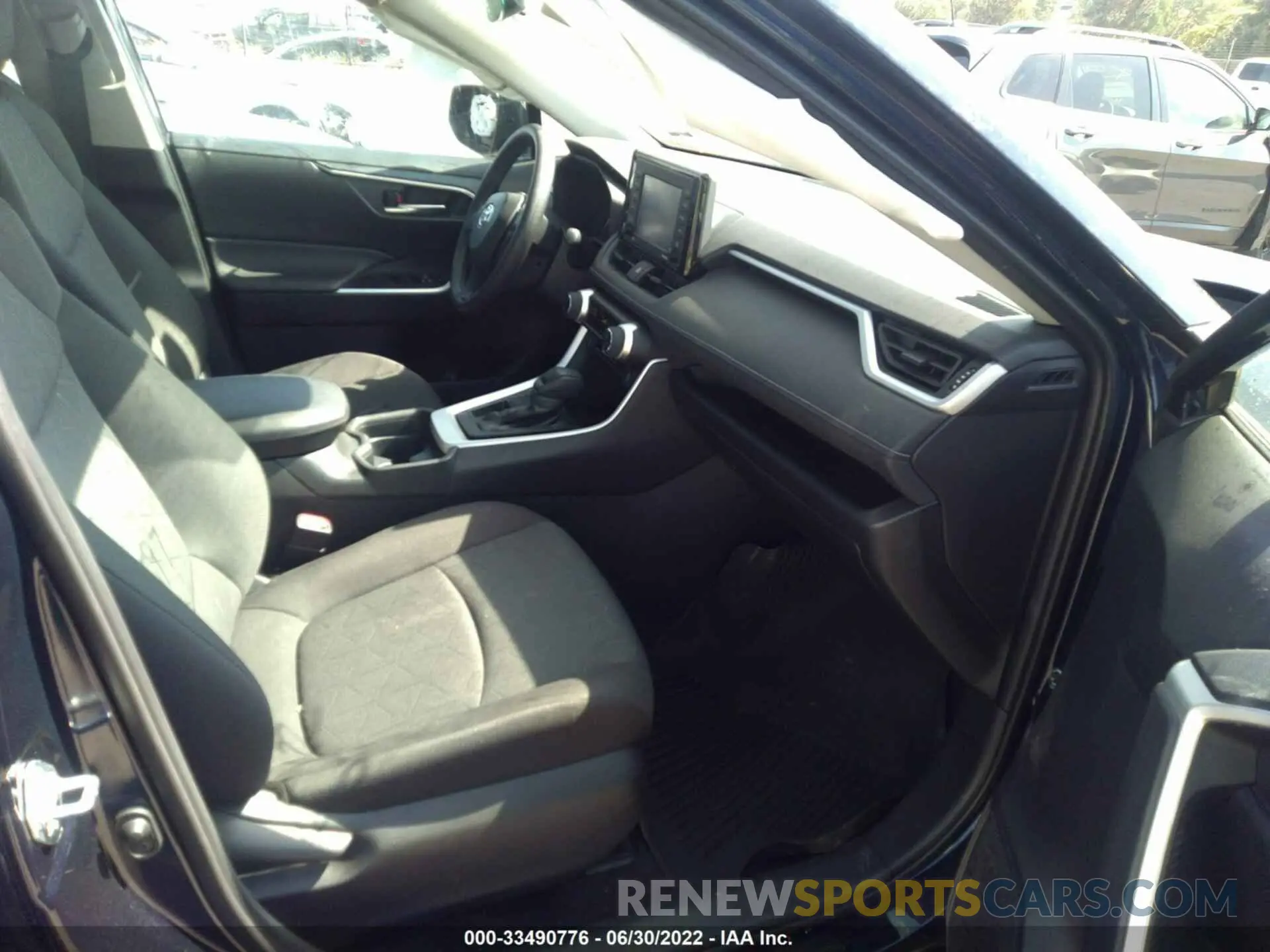 5 fotografías del automóvil dañado 2T3W1RFV3MW162964 TOYOTA RAV4 2021