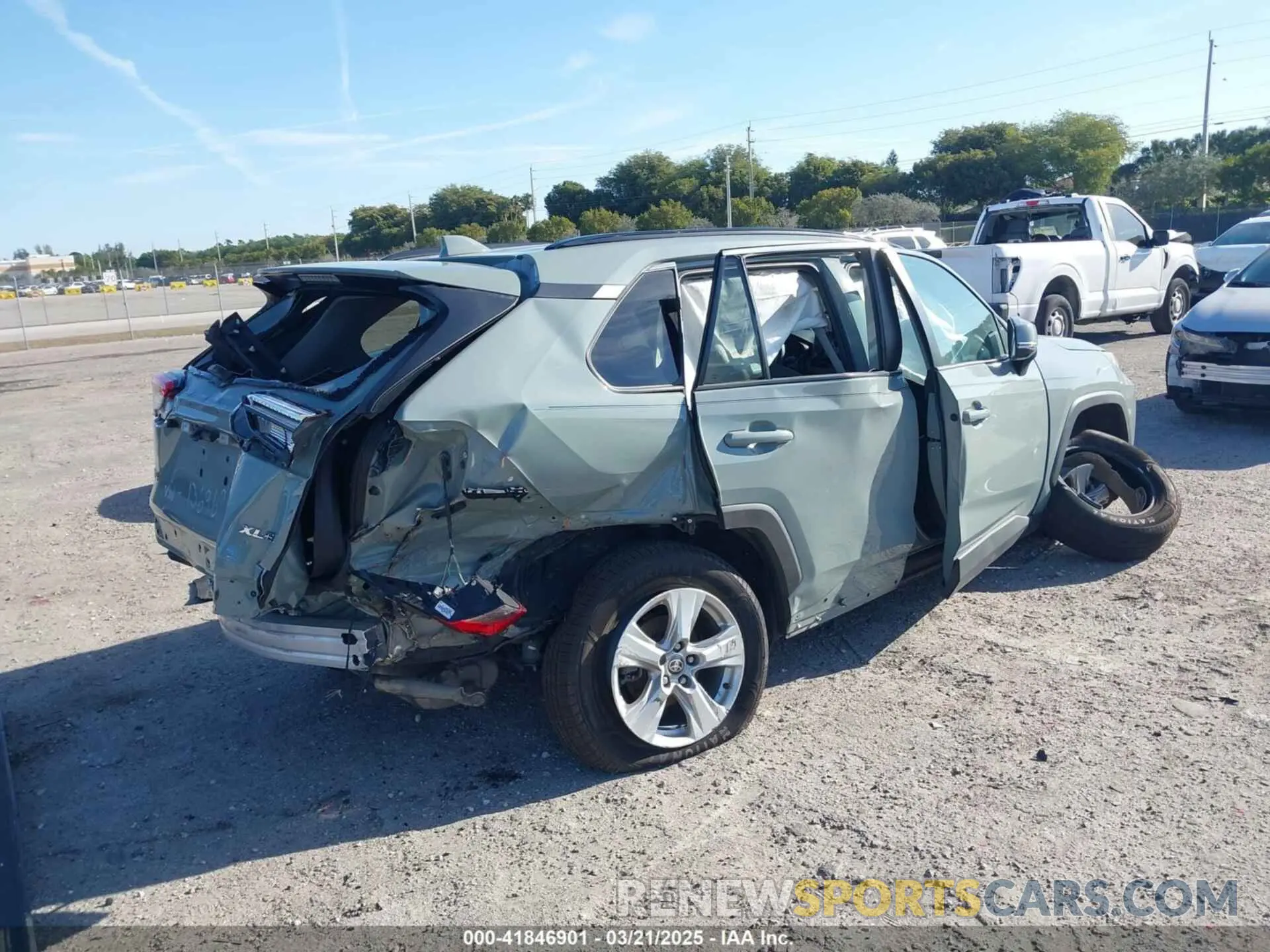 4 fotografías del automóvil dañado 2T3W1RFV4MW136969 TOYOTA RAV4 2021