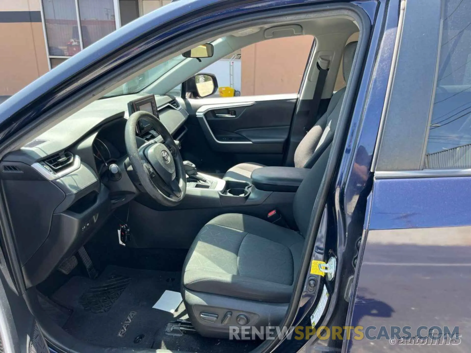 8 fotografías del automóvil dañado 2T3W1RFV5MW153635 TOYOTA RAV4 2021