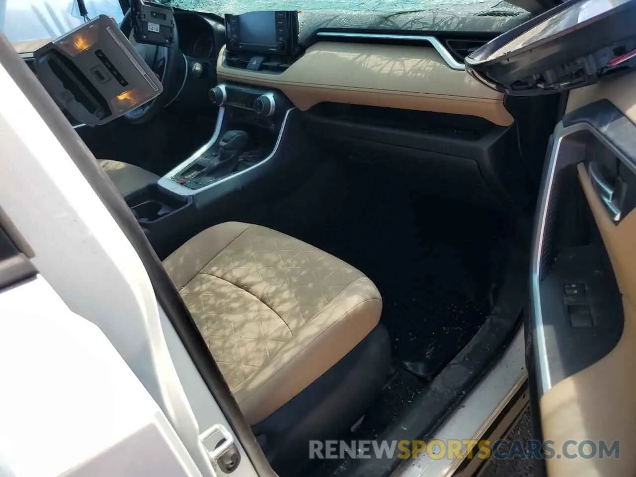 8 fotografías del automóvil dañado 2T3W1RFV6MC093446 TOYOTA RAV4 2021
