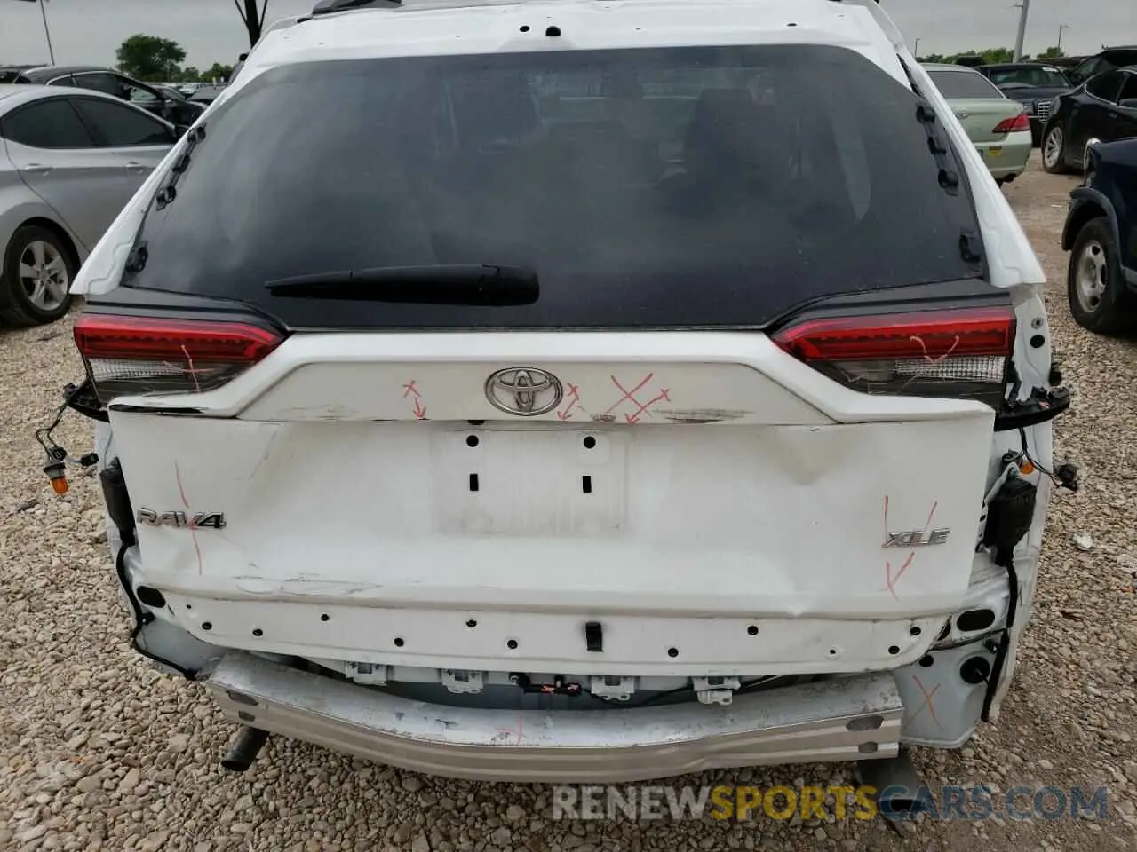 9 fotografías del automóvil dañado 2T3W1RFV6MC113890 TOYOTA RAV4 2021