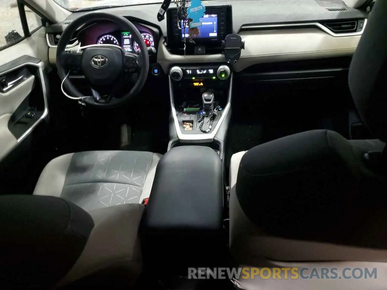 8 fotografías del automóvil dañado 2T3W1RFV6MC130978 TOYOTA RAV4 2021