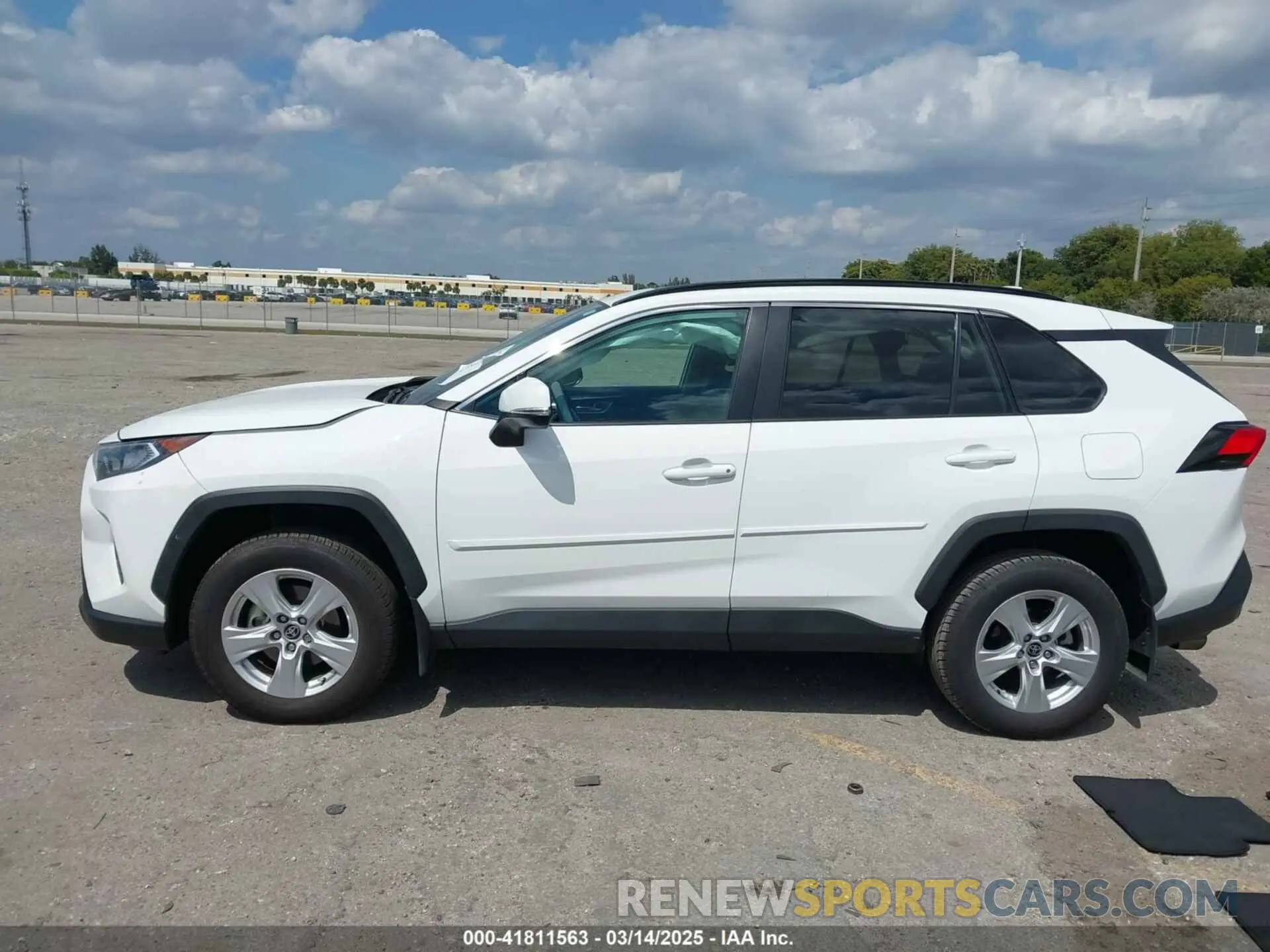 14 fotografías del automóvil dañado 2T3W1RFV6MC133539 TOYOTA RAV4 2021