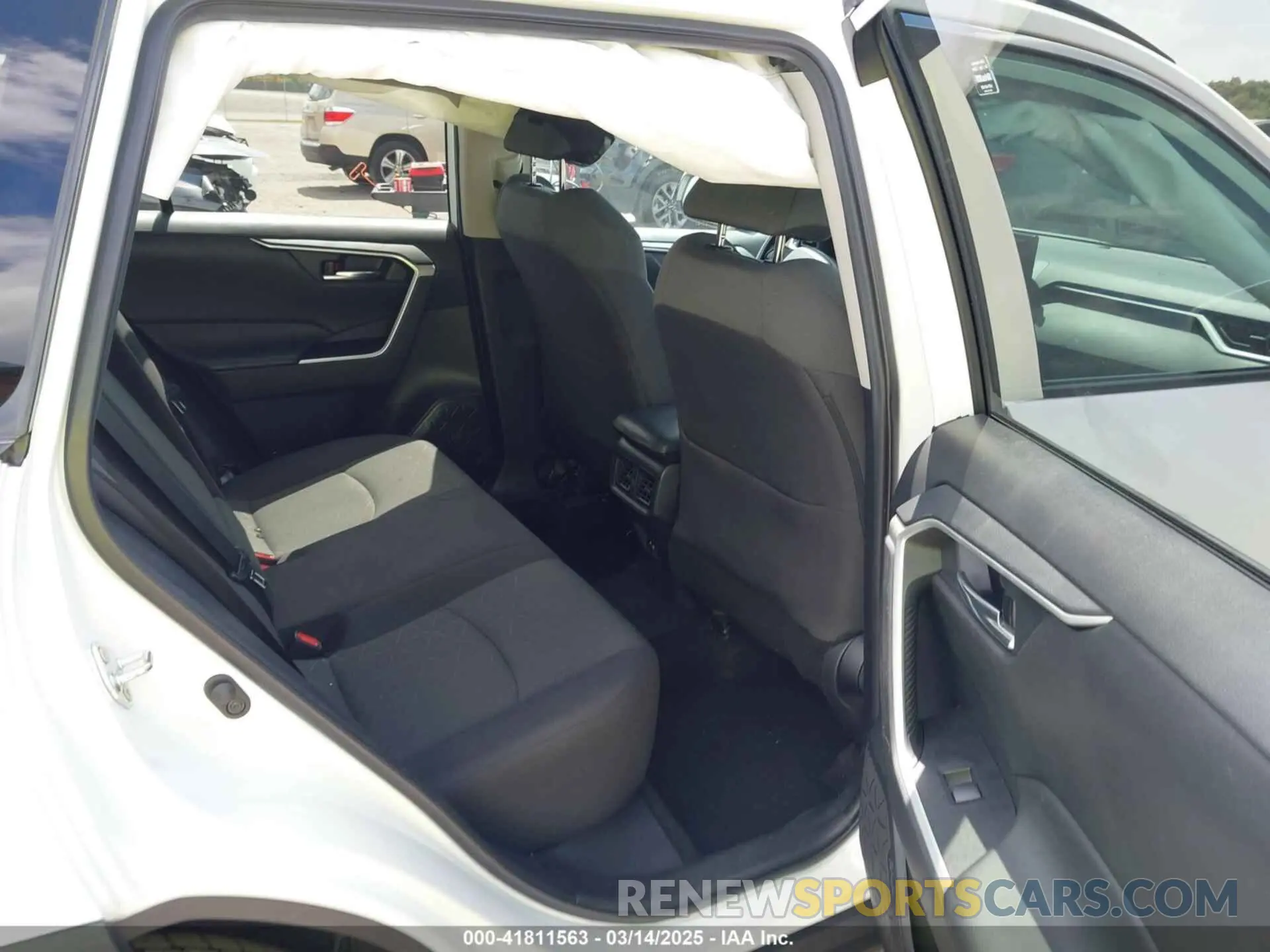 8 fotografías del automóvil dañado 2T3W1RFV6MC133539 TOYOTA RAV4 2021
