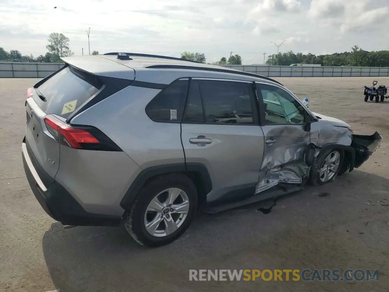 3 fotografías del automóvil dañado 2T3W1RFV6MW176356 TOYOTA RAV4 2021