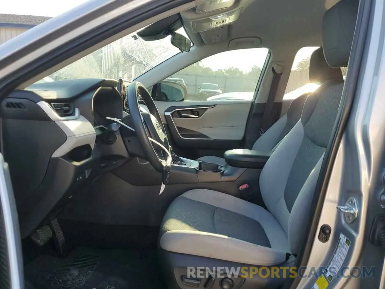 7 fotografías del automóvil dañado 2T3W1RFV7MW144130 TOYOTA RAV4 2021