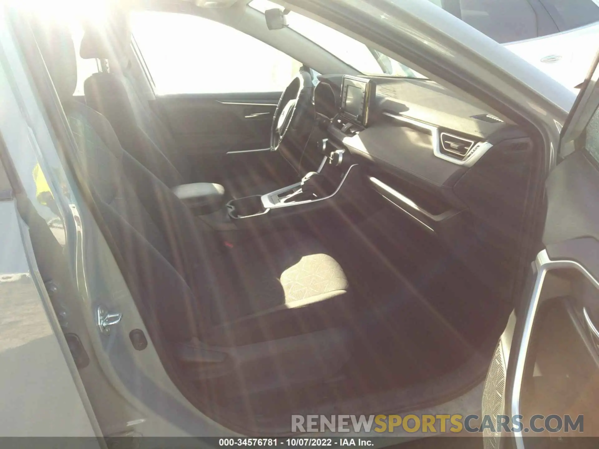 5 fotografías del automóvil dañado 2T3W1RFV7MW181968 TOYOTA RAV4 2021