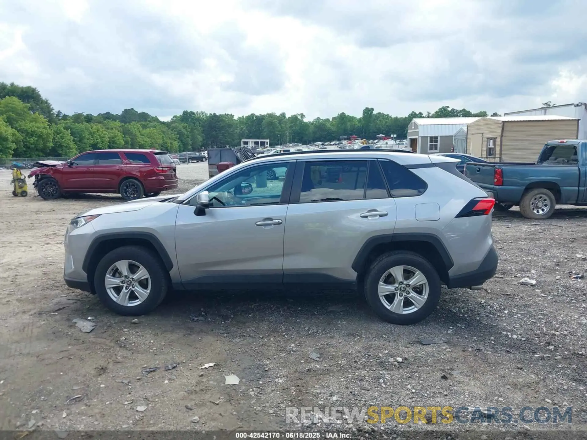 14 fotografías del automóvil dañado 2T3W1RFV8MC139665 TOYOTA RAV4 2021