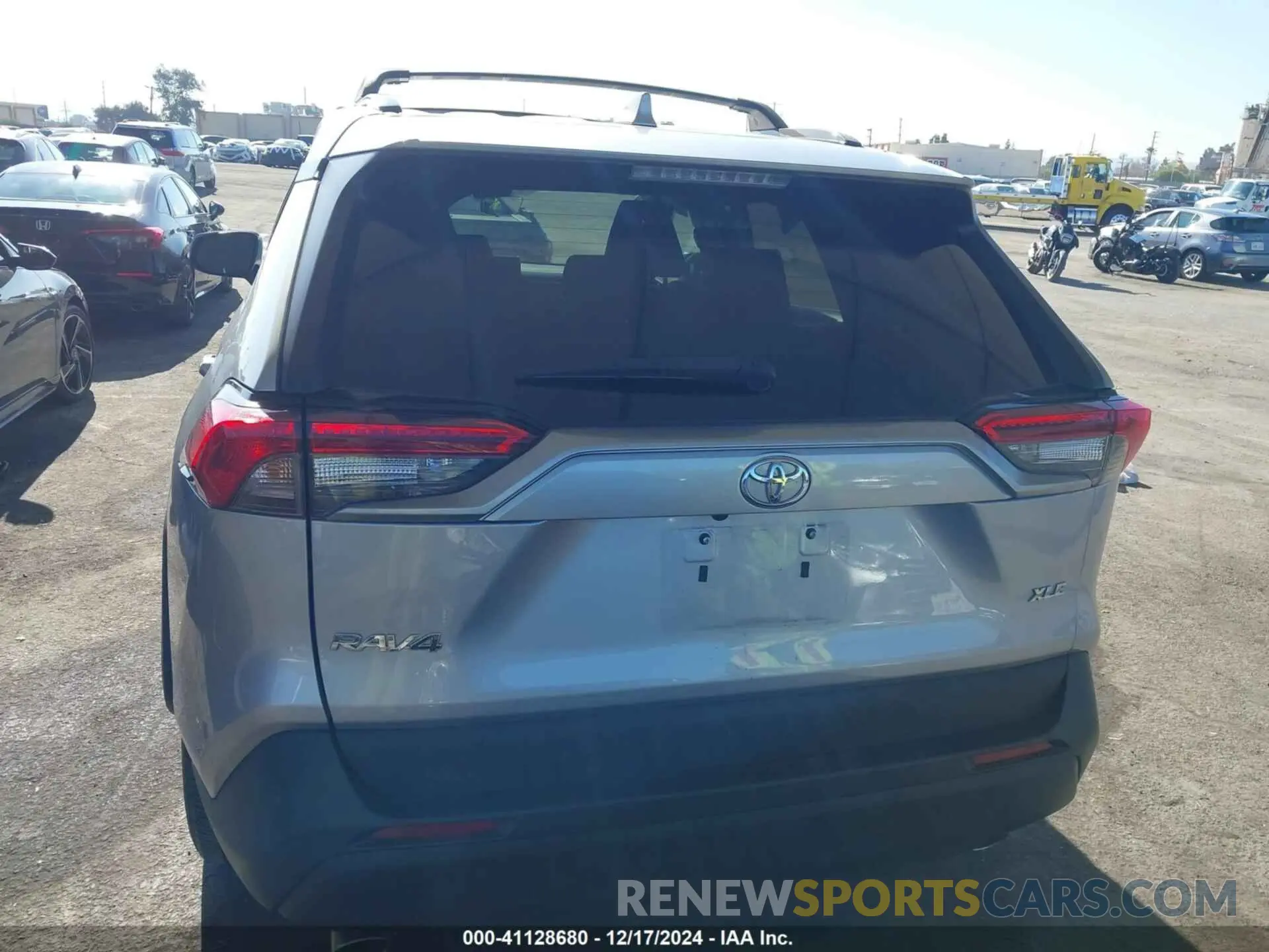 16 fotografías del automóvil dañado 2T3W1RFV8MC156658 TOYOTA RAV4 2021