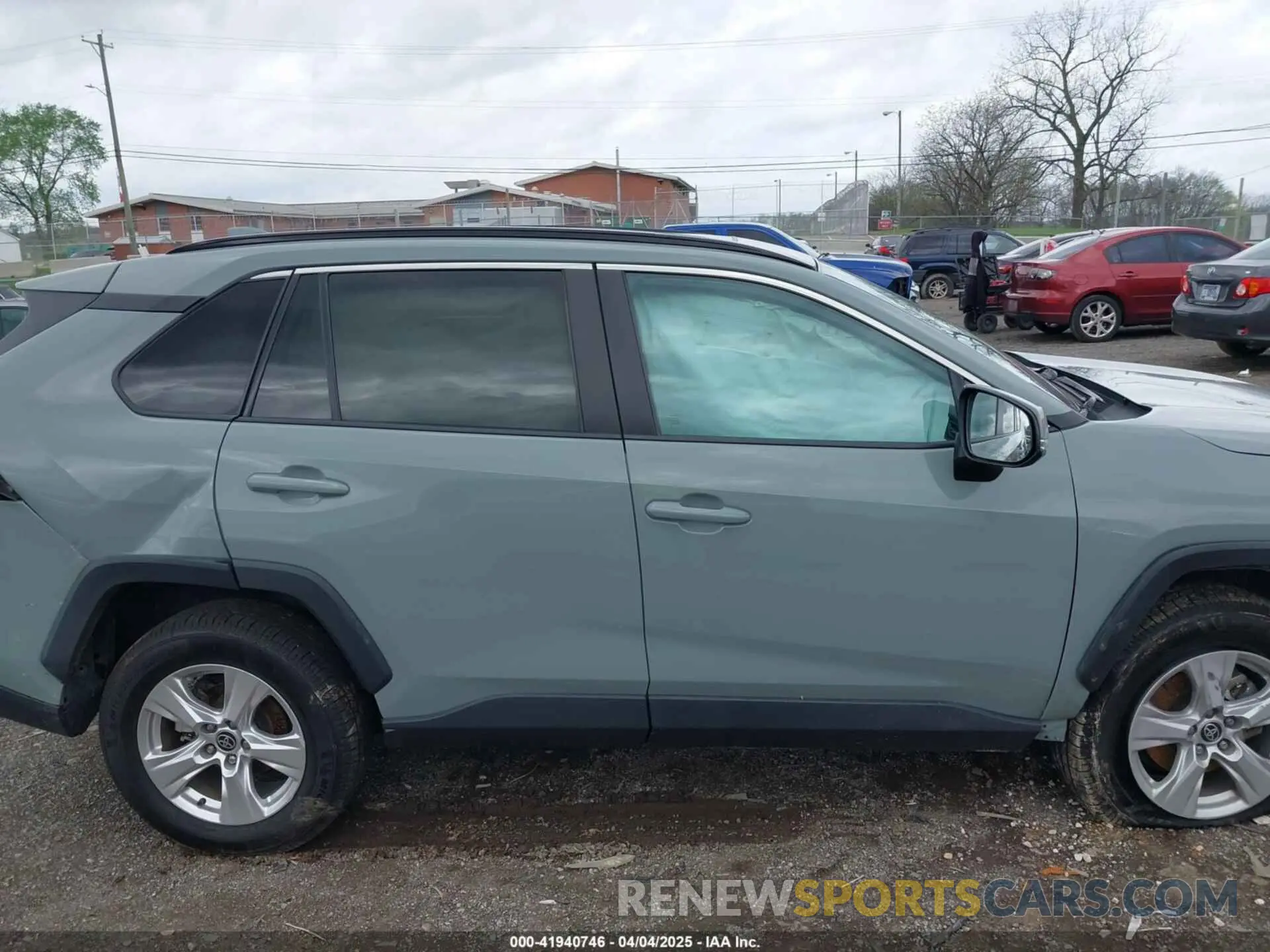 12 fotografías del automóvil dañado 2T3W1RFV8MW169408 TOYOTA RAV4 2021