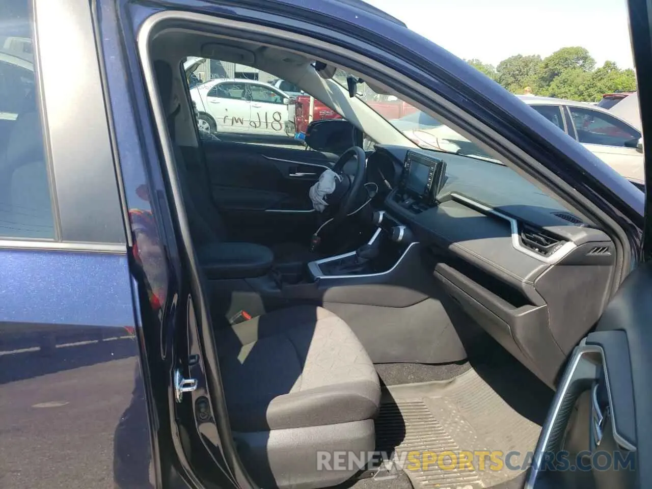 5 fotografías del automóvil dañado 2T3W1RFV9MW110142 TOYOTA RAV4 2021
