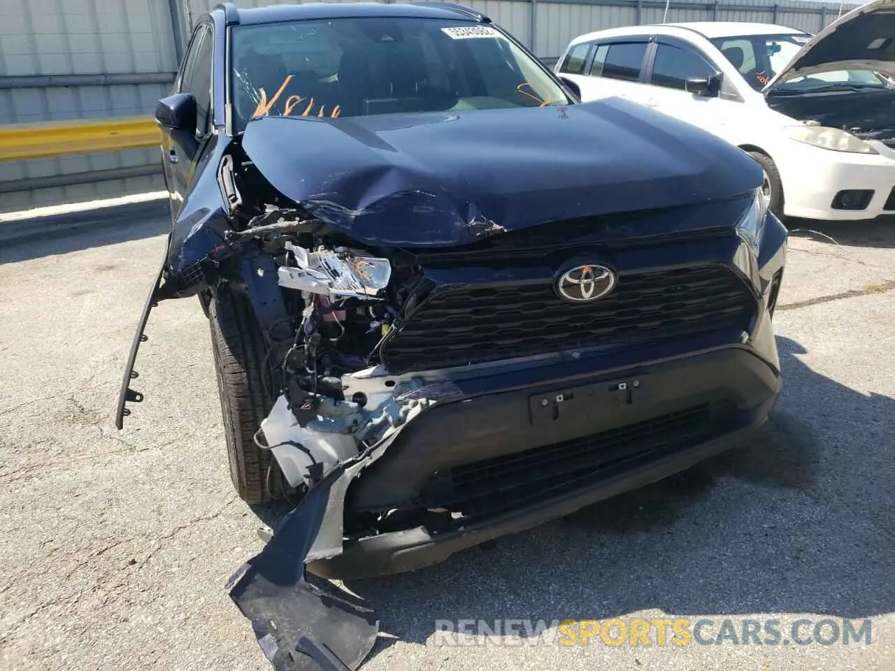 9 fotografías del automóvil dañado 2T3W1RFV9MW110142 TOYOTA RAV4 2021
