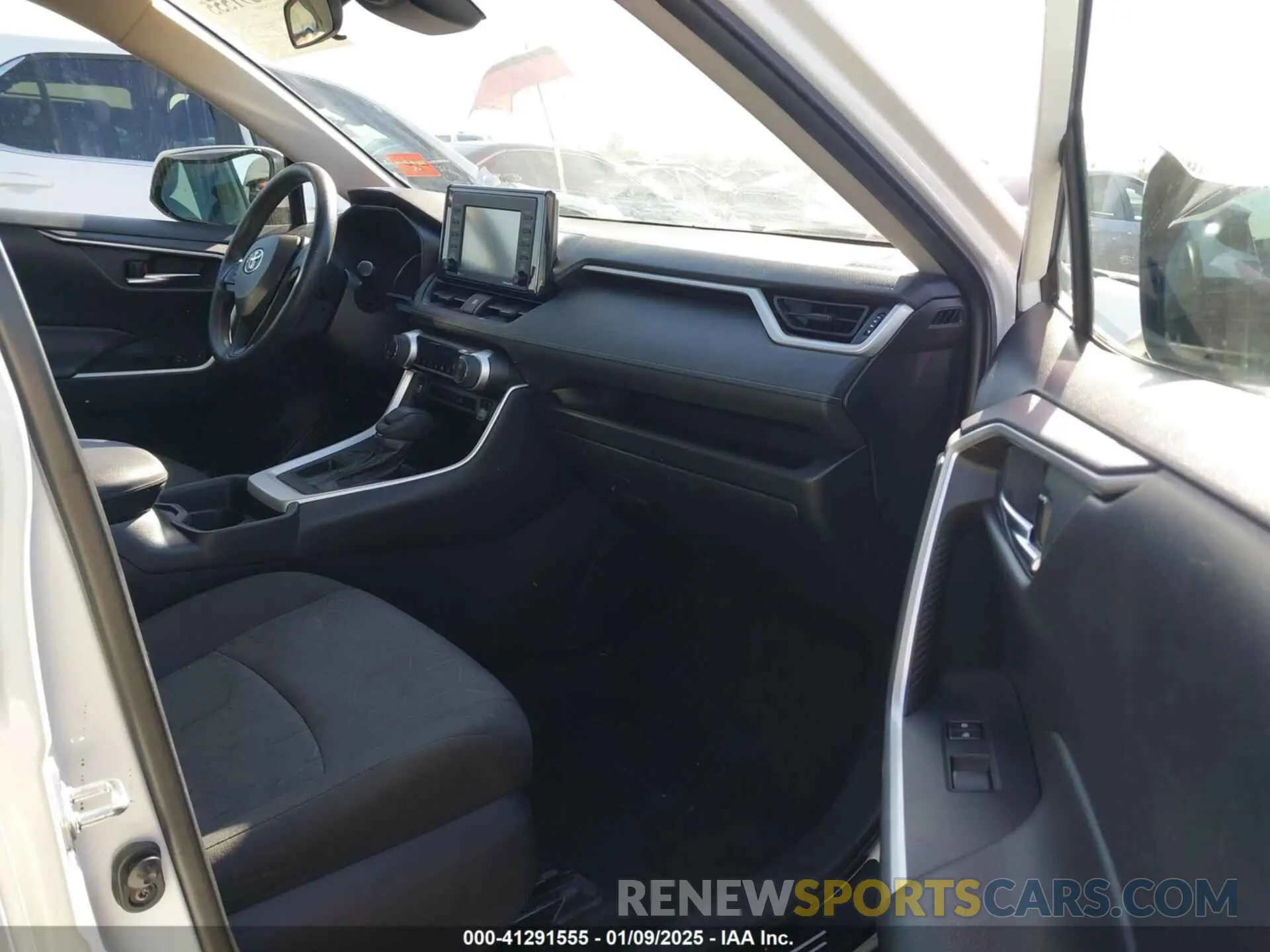 5 fotografías del automóvil dañado 2T3W1RFV9MW116152 TOYOTA RAV4 2021