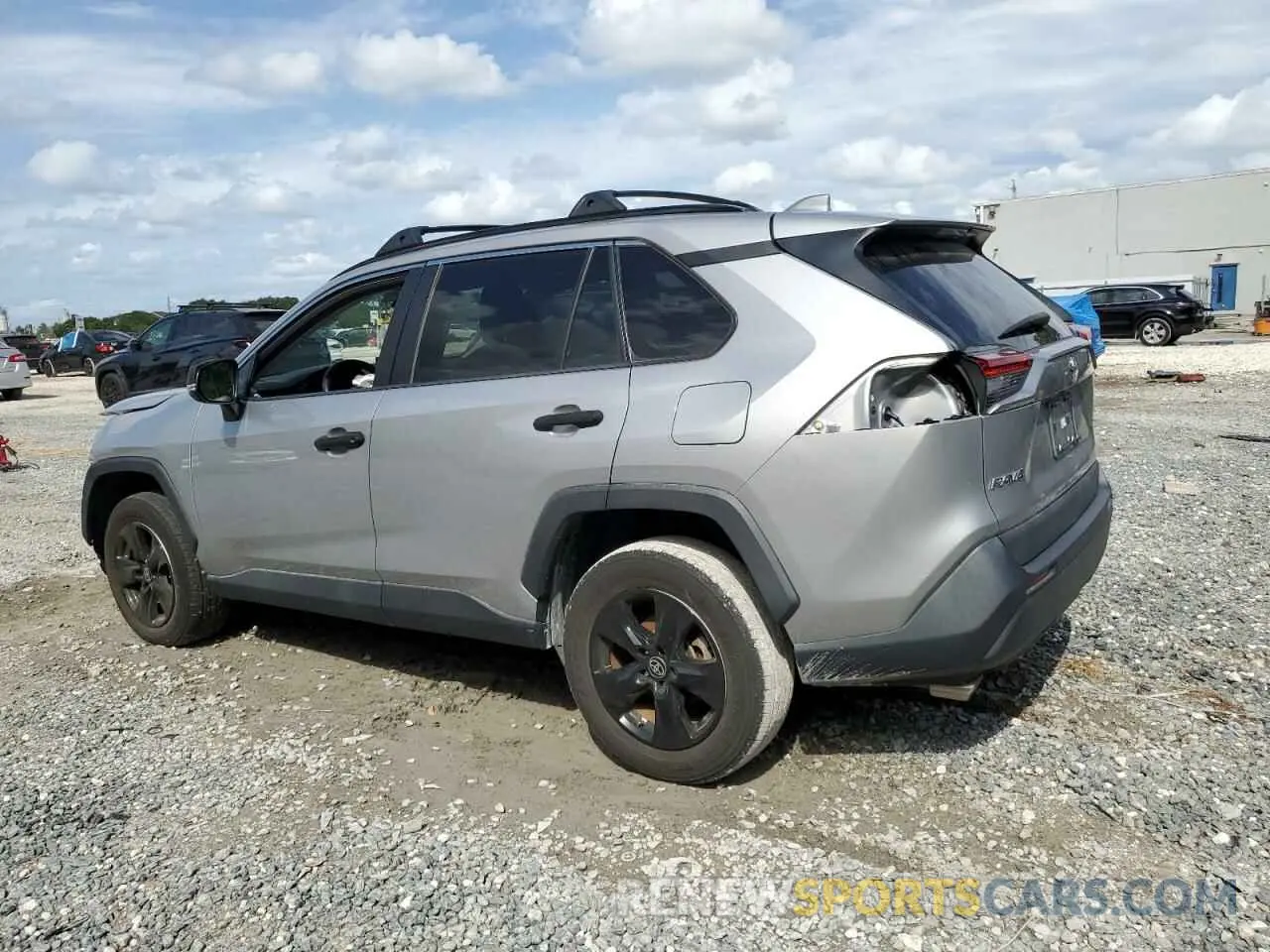 2 fotografías del automóvil dañado 2T3W1RFVXMC108949 TOYOTA RAV4 2021