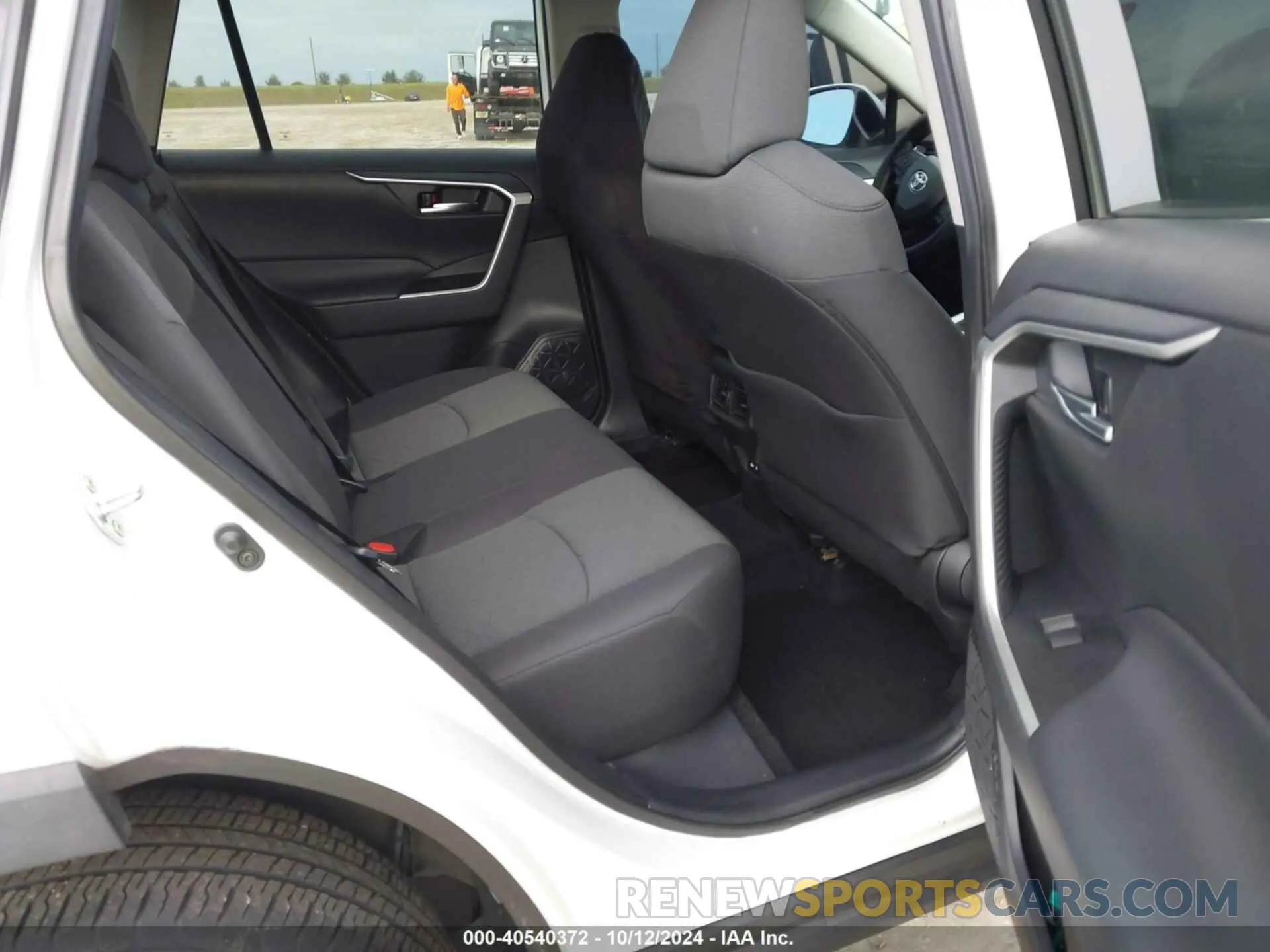 8 fotografías del automóvil dañado 2T3W1RFVXMC133737 TOYOTA RAV4 2021