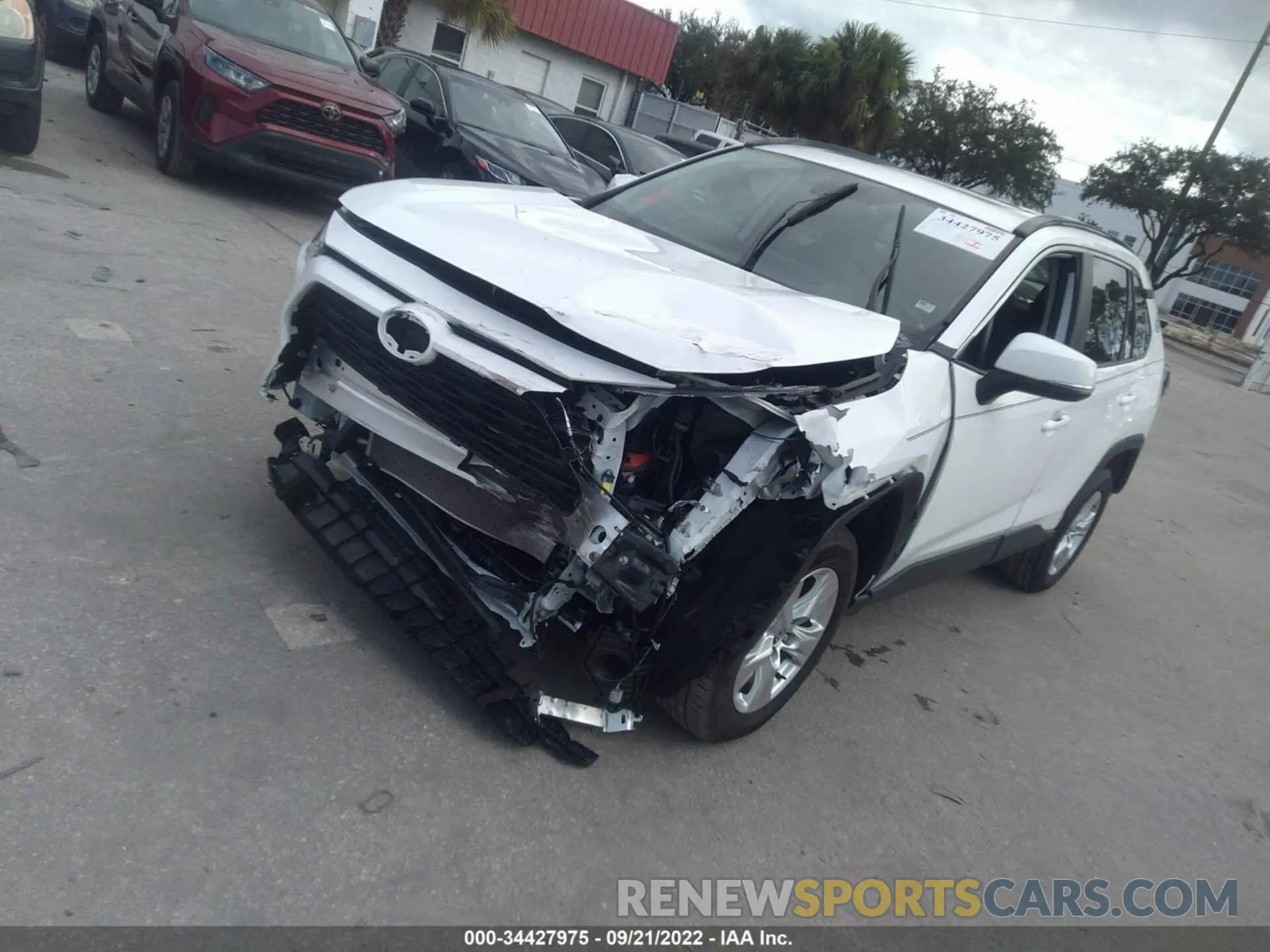 2 fotografías del automóvil dañado 2T3W1RFVXMC167645 TOYOTA RAV4 2021