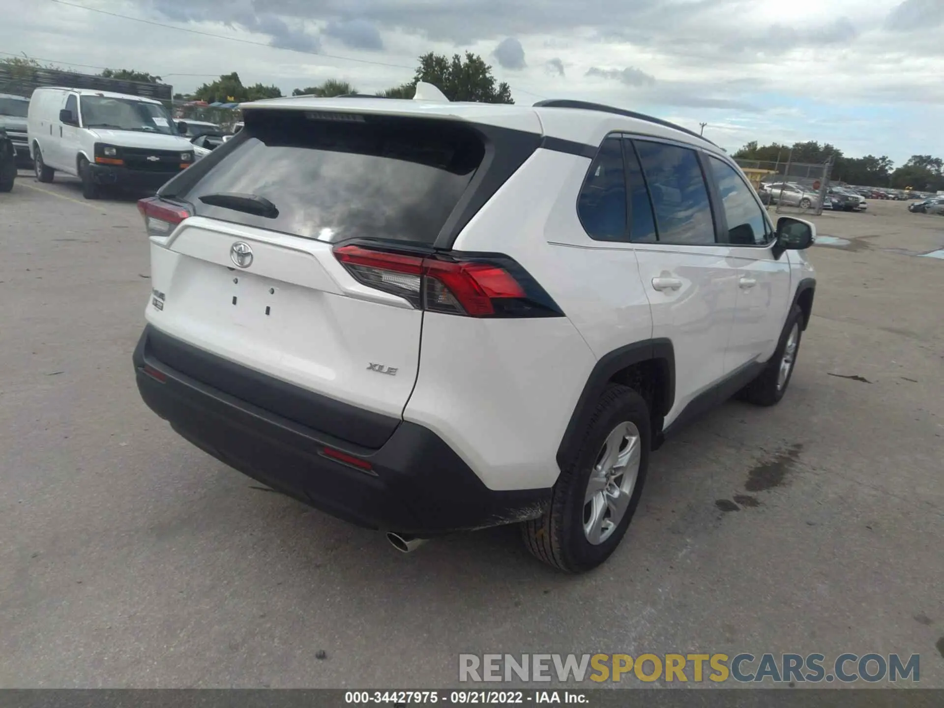 4 fotografías del automóvil dañado 2T3W1RFVXMC167645 TOYOTA RAV4 2021