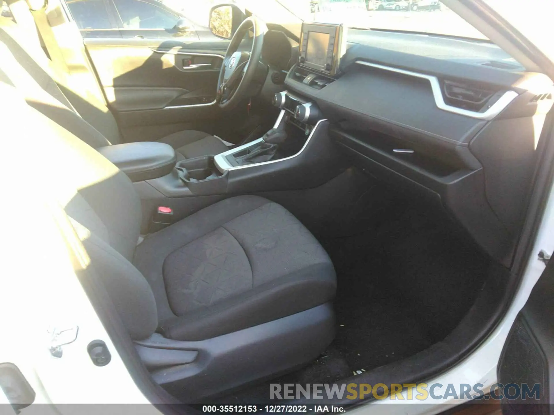 5 fotografías del automóvil dañado 2T3W1RFVXMW115964 TOYOTA RAV4 2021