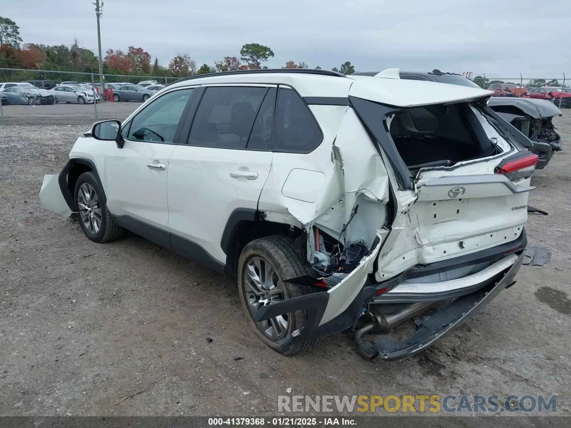 3 fotografías del automóvil dañado 2T3Y1RFV2MW129186 TOYOTA RAV4 2021