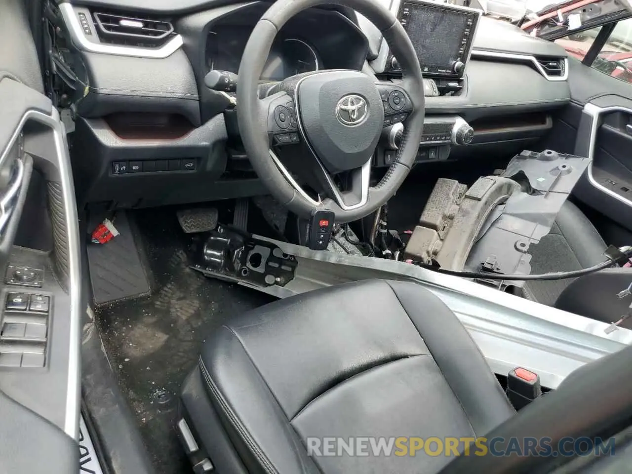 8 fotografías del automóvil dañado 2T3Y1RFV2MW173124 TOYOTA RAV4 2021
