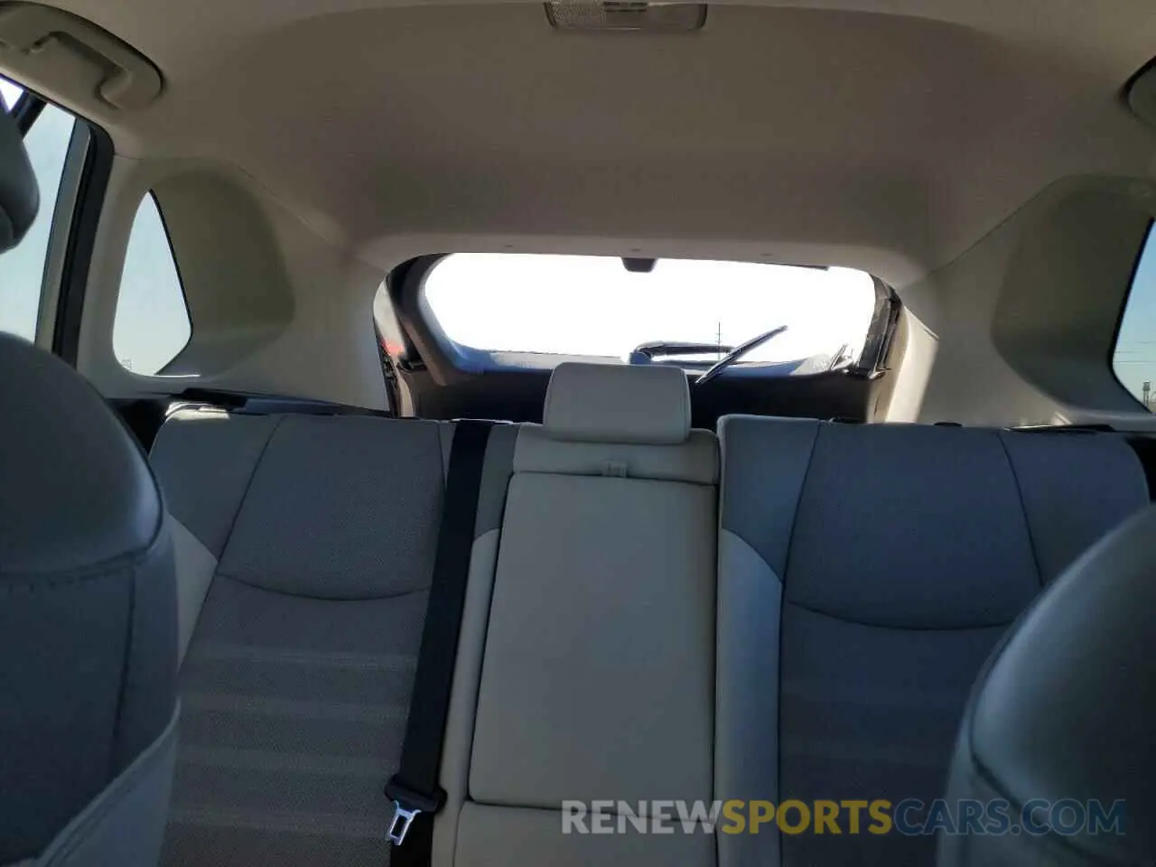 10 fotografías del automóvil dañado 2T3Y1RFV7MC116659 TOYOTA RAV4 2021