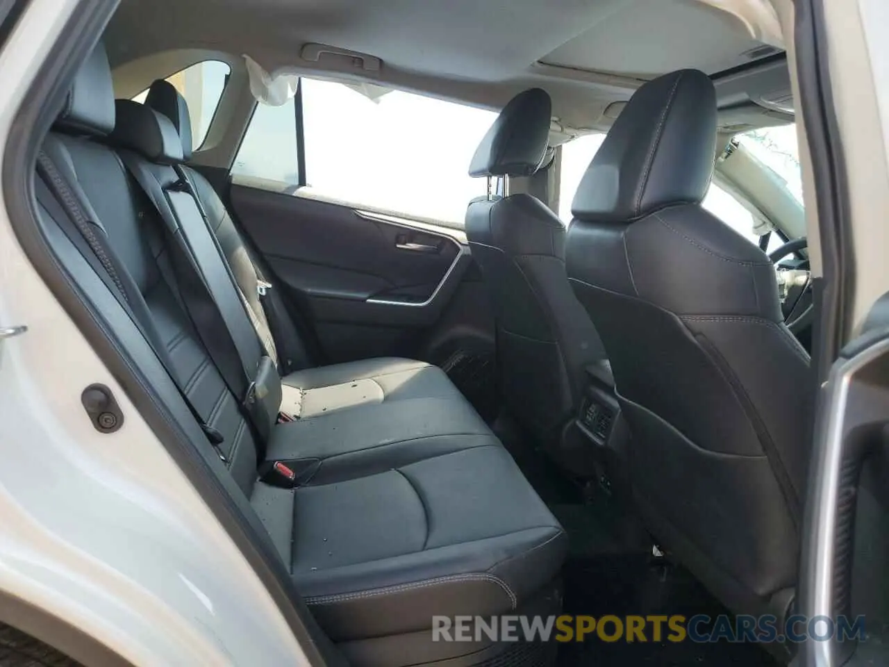 11 fotografías del automóvil dañado 4T3B6RFV1MU041771 TOYOTA RAV4 2021