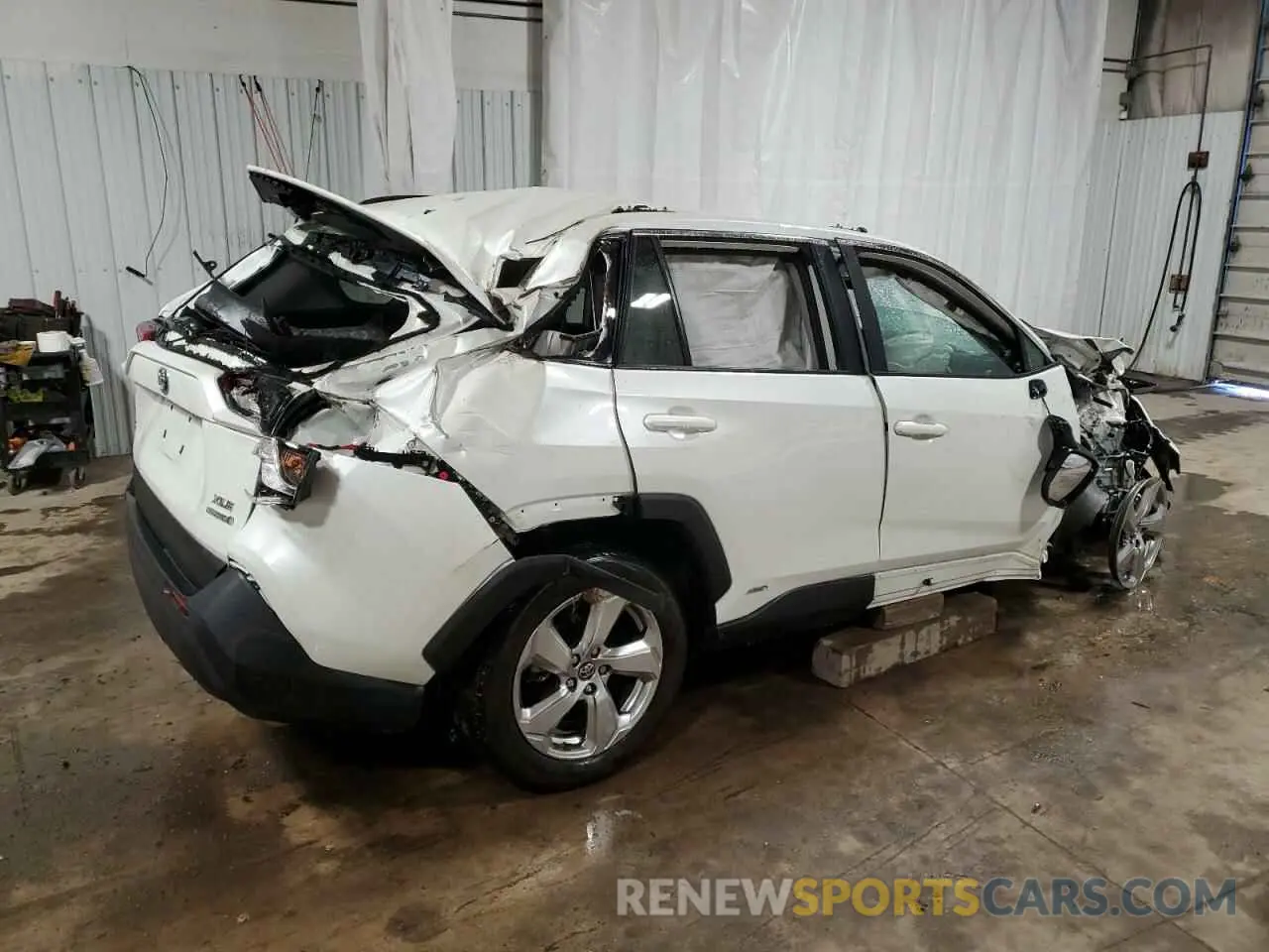 3 fotografías del automóvil dañado 4T3B6RFV4MU025662 TOYOTA RAV4 2021